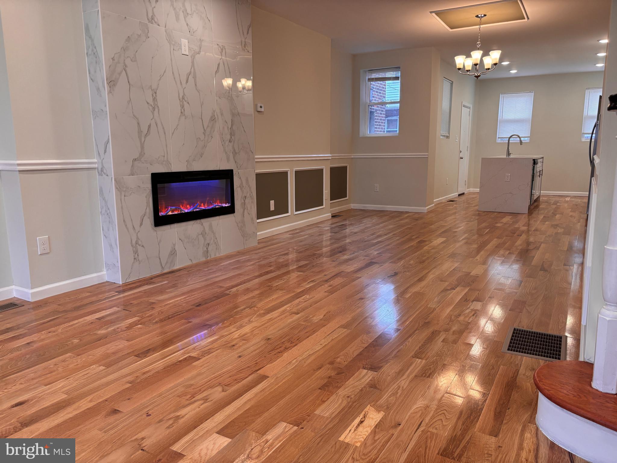 WEST OAK LANE - Residential