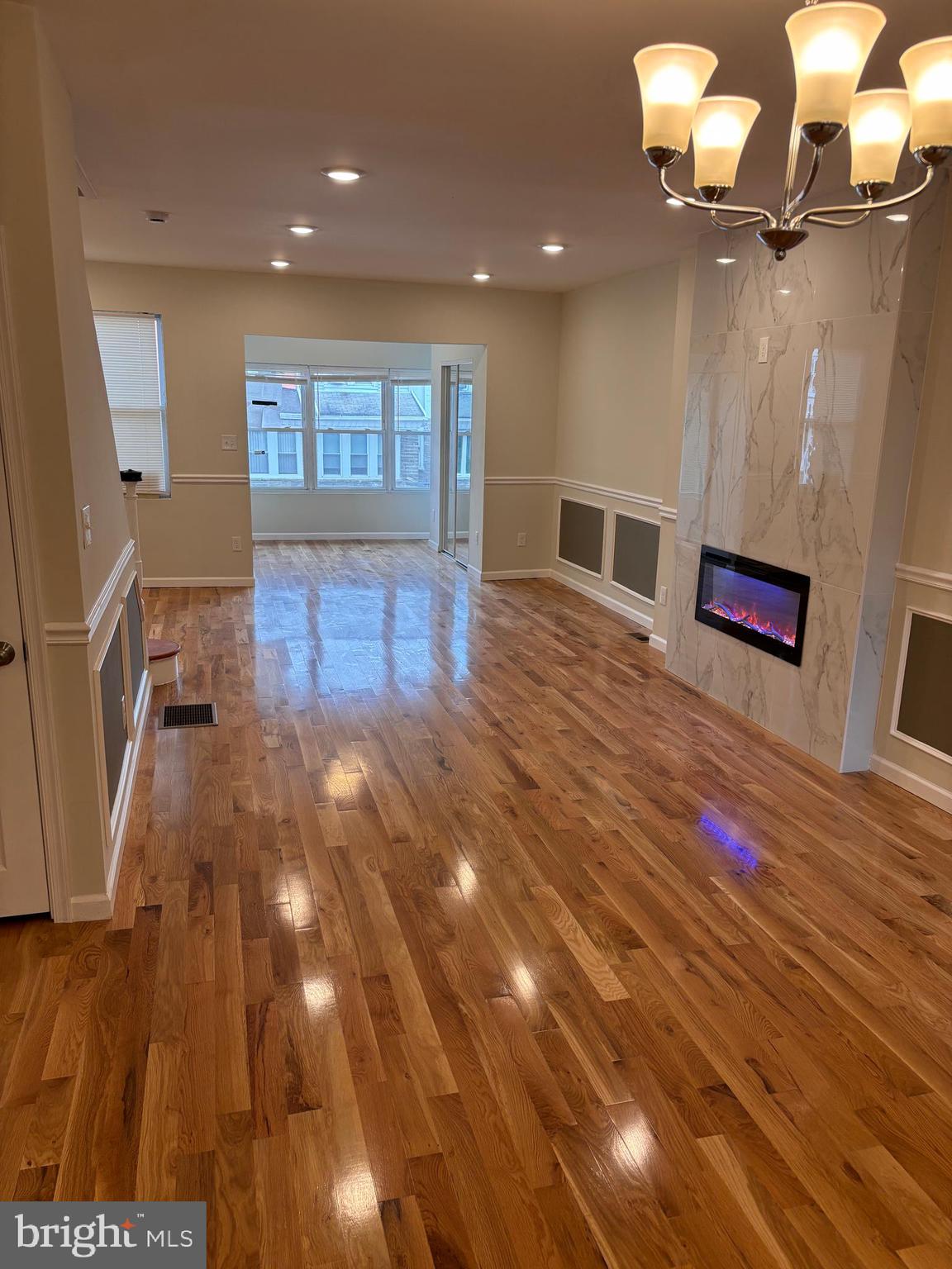 6442 N SYDENHAM STREET