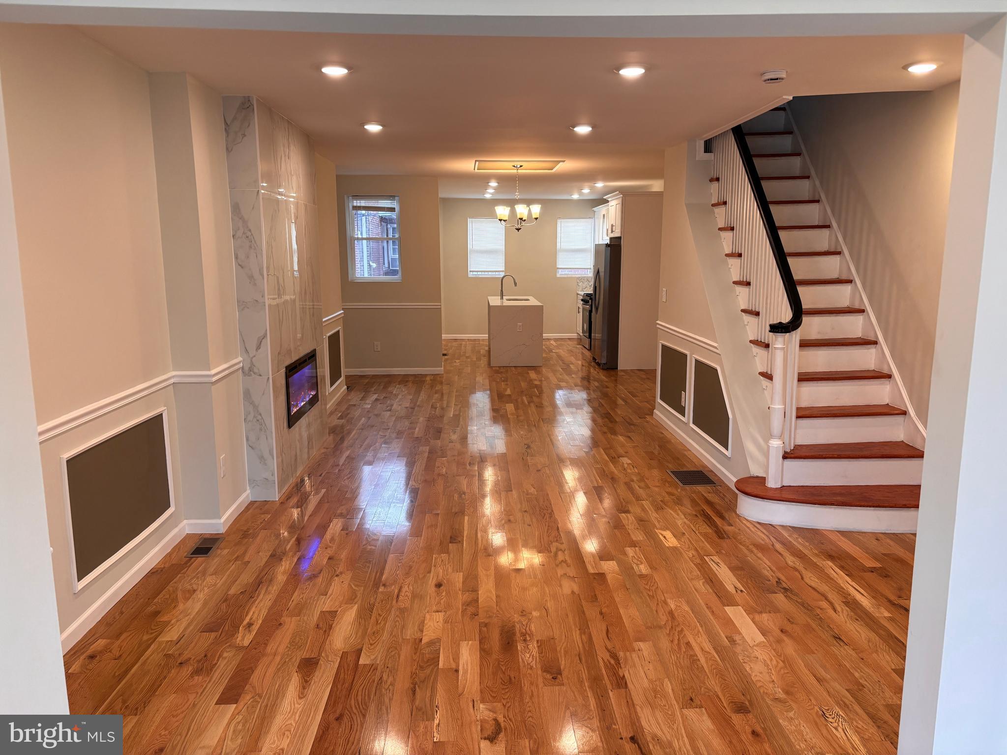 WEST OAK LANE - Residential