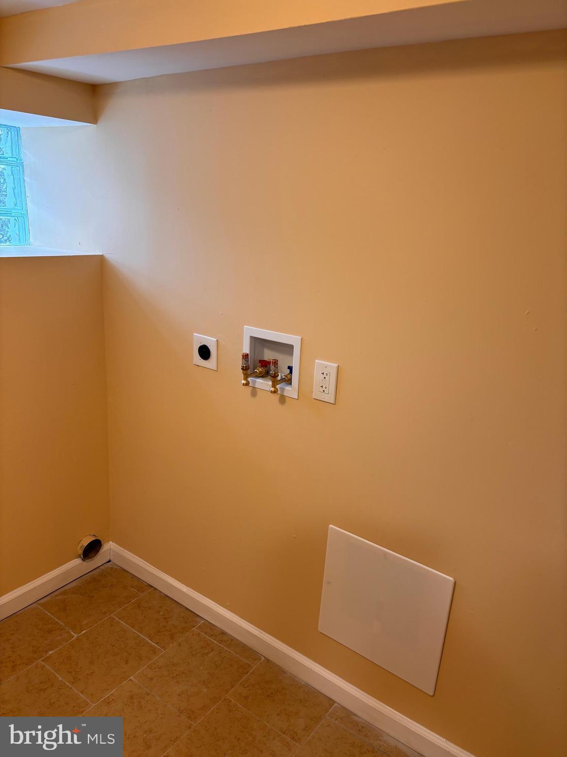 WEST OAK LANE - Residential