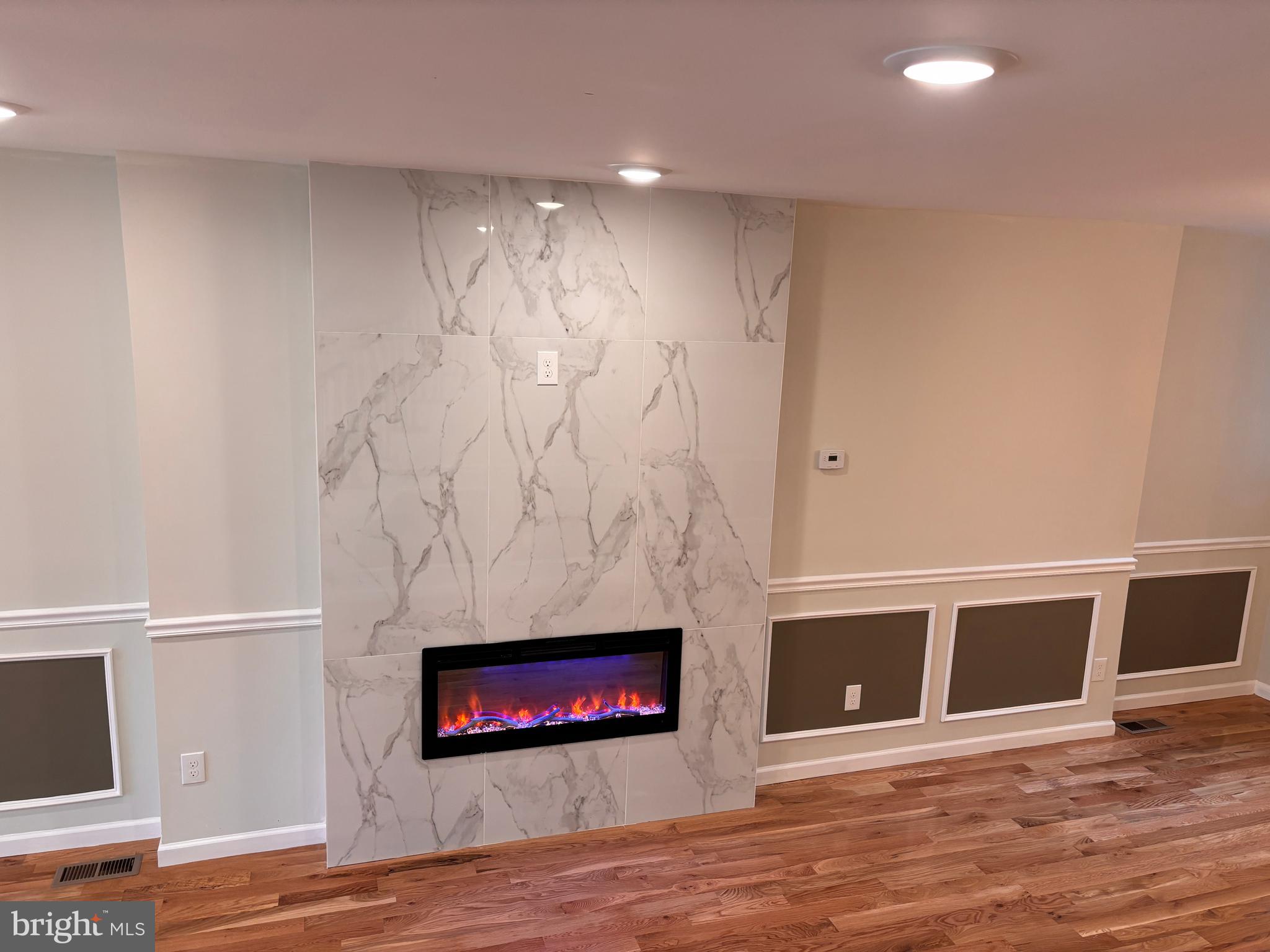 WEST OAK LANE - Residential