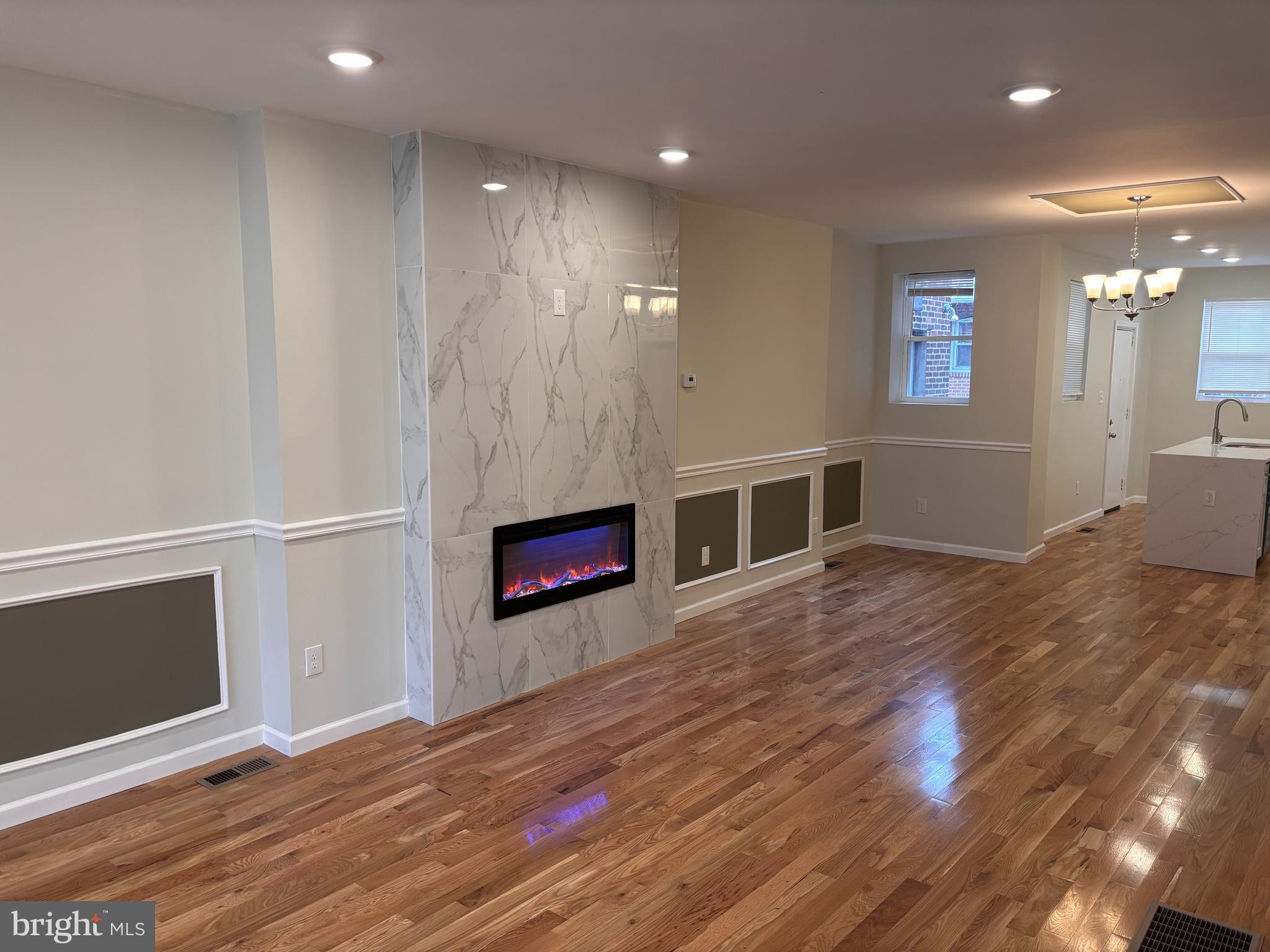 WEST OAK LANE - Residential