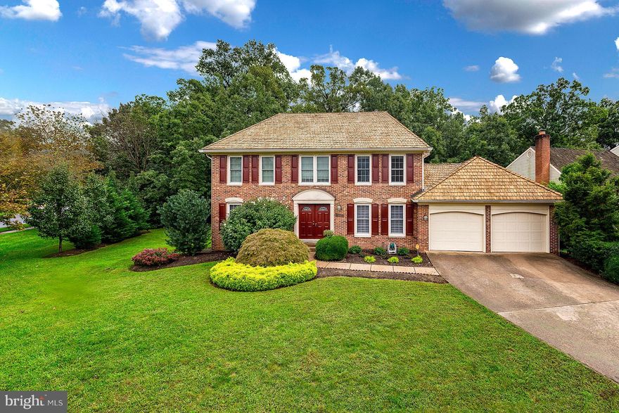 Incredible 5BR, 3.5BA home located in the sought after Sully Station neighborhood. Home features tons of updates including a custom gourmet kitchen. Formal LR & DR. FR open KIT w/ WB fireplace & brick mantel. Spacious owner s suite w/ en suite. 3 additional BR & full BA on the UPL. Fully finished LL w/ LR, BR, & full BA. Walk-up to backyard. Minutes from commuter access, restaurants, & grocery.