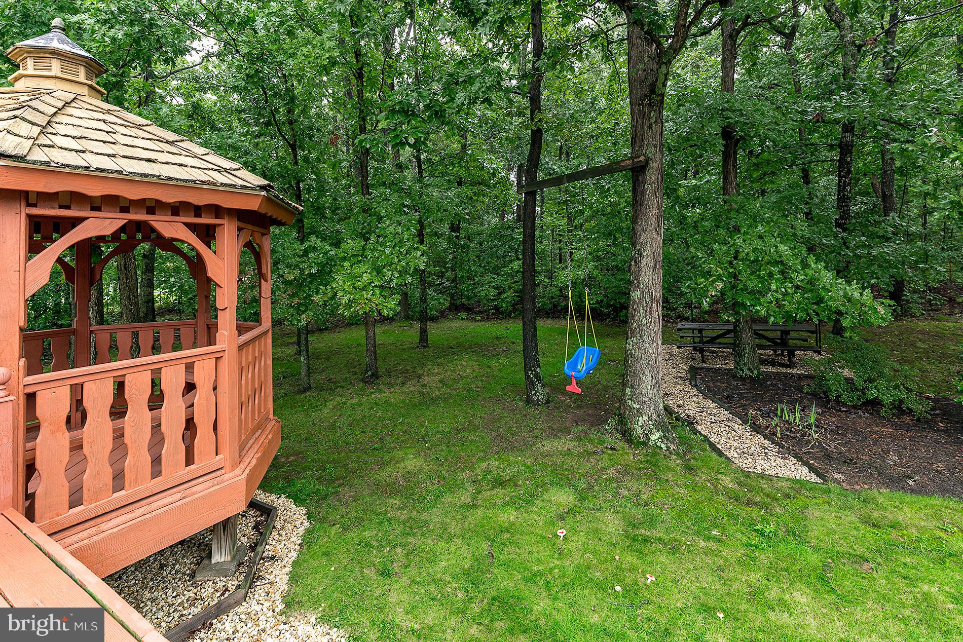 LIFESTYLE AT SULLY STATION - Residential