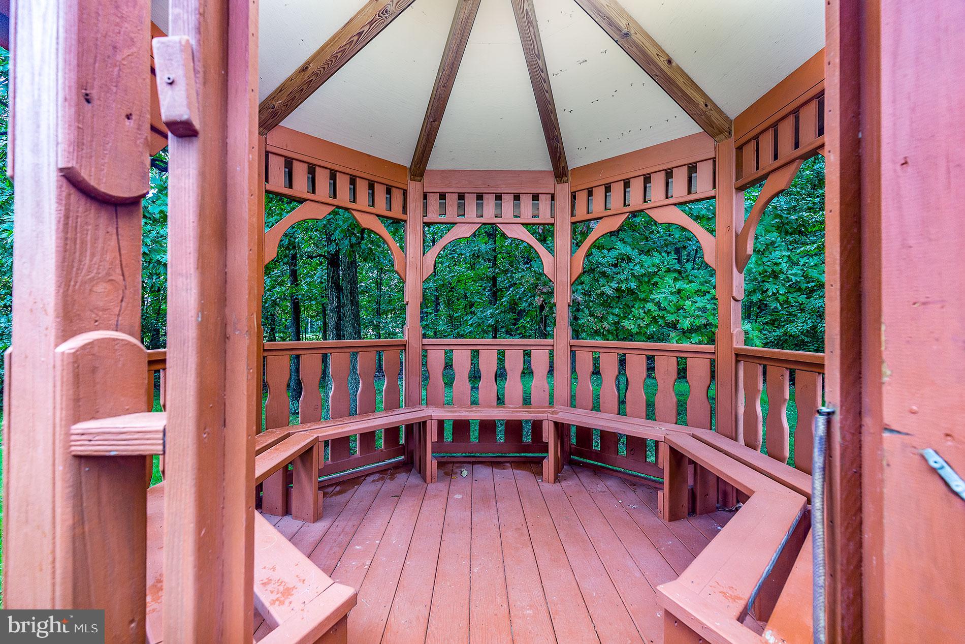 LIFESTYLE AT SULLY STATION - Residential