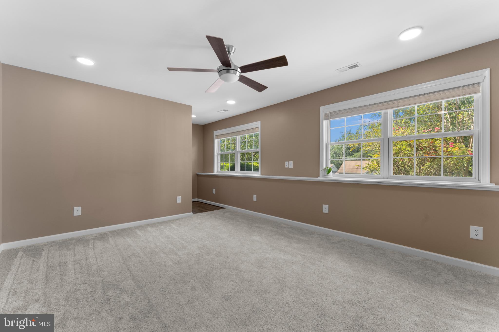 OAKLAND PARK - Residential