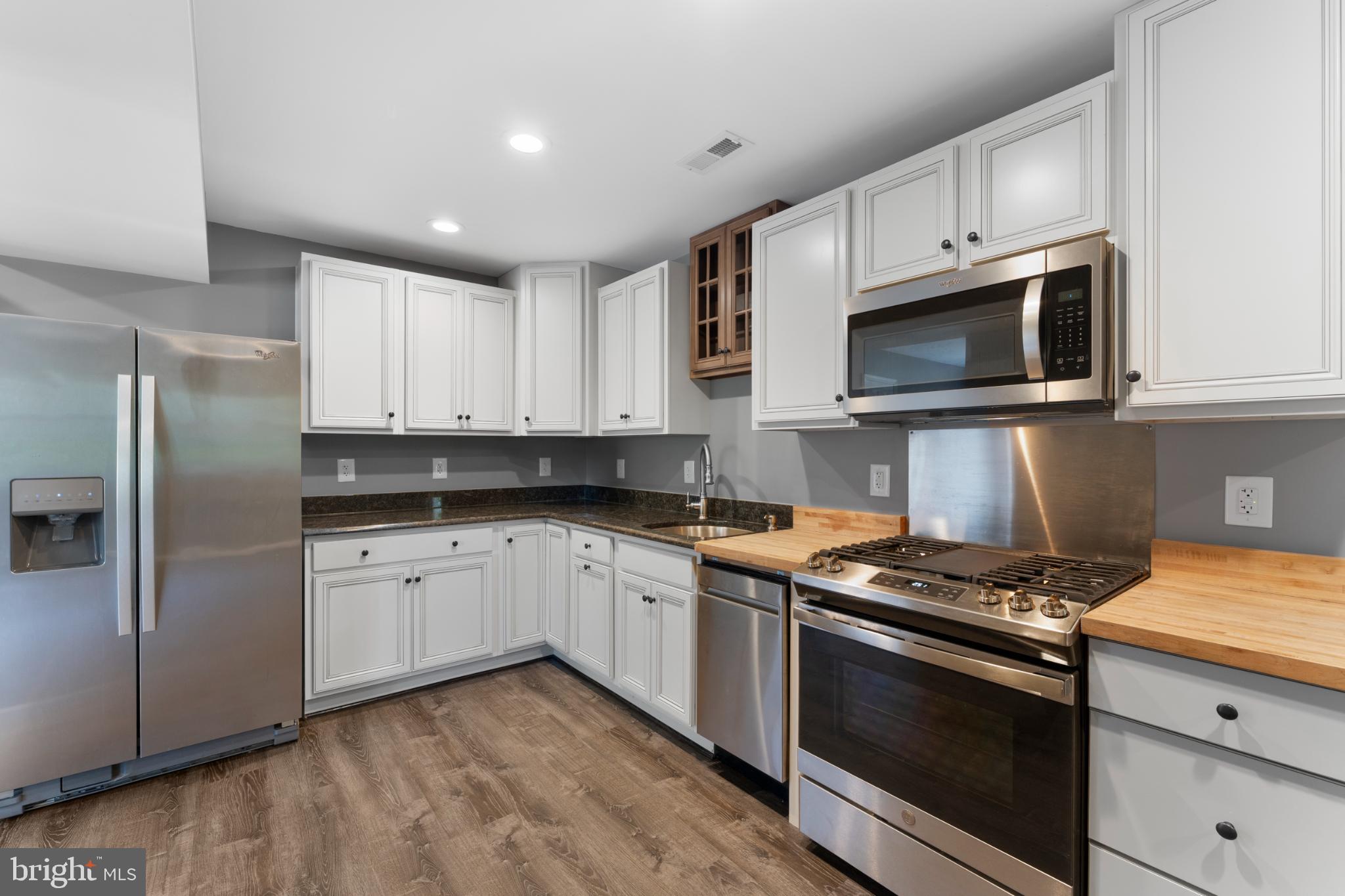 OAKLAND PARK - Residential