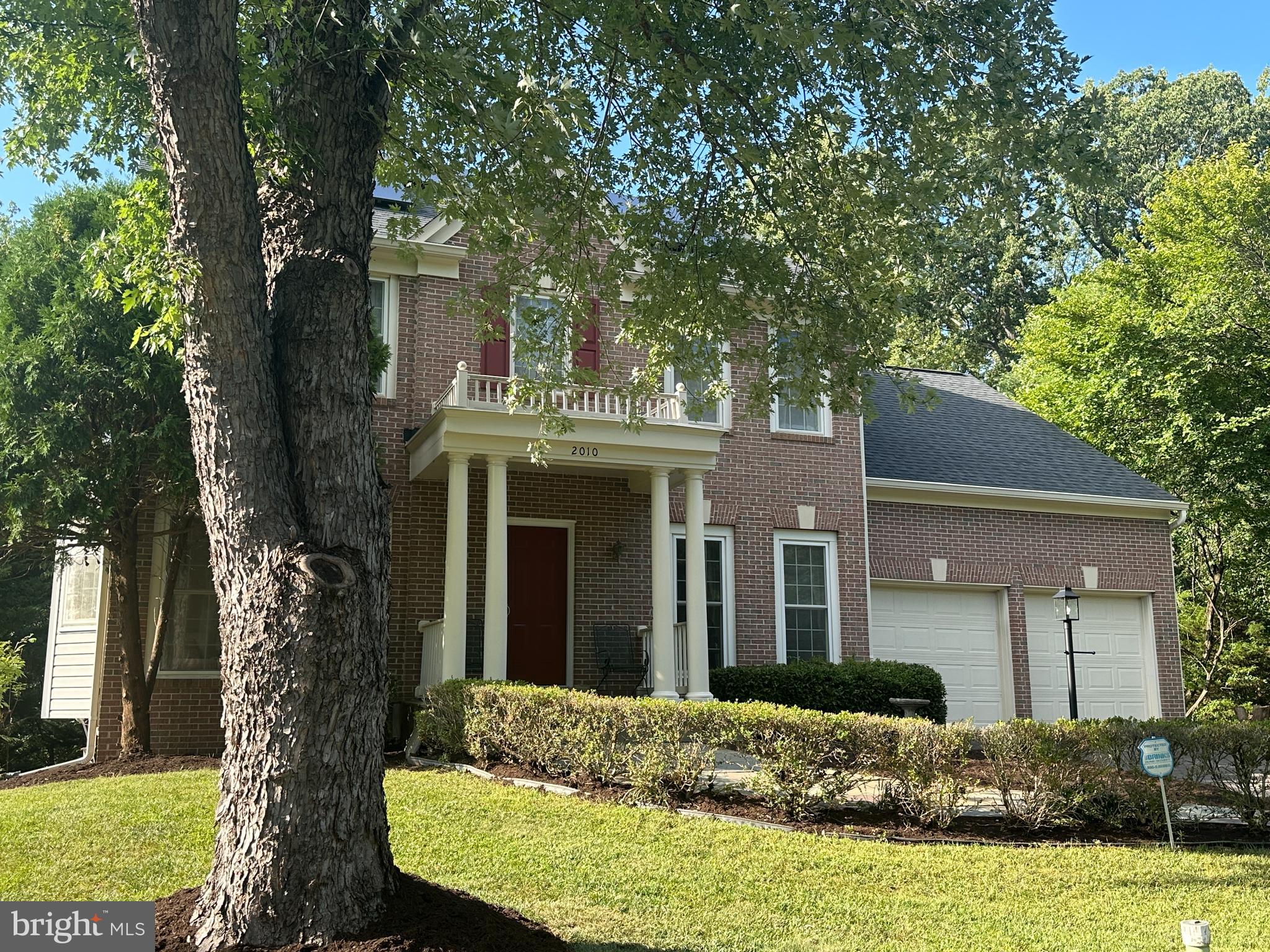 2010 HANSON LN