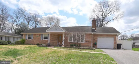 735 Cottonwood Drive, Severna Park, MD MLS: MDAA2112214