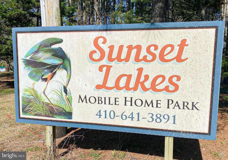 SUNSET LAKE MHP - Residential