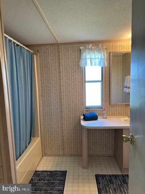 SUNSET LAKE MHP - Residential