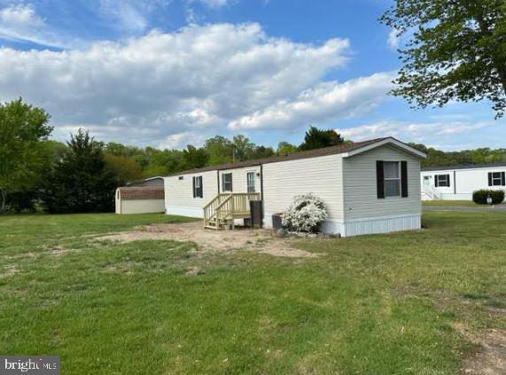 SUNSET LAKE MHP - Residential