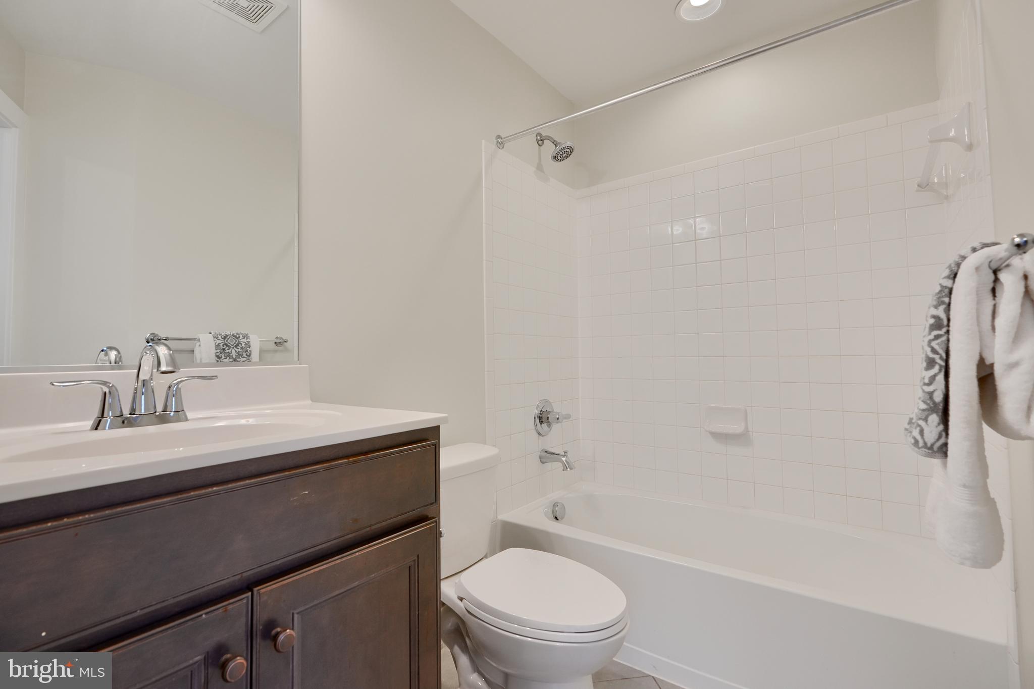 GLENMONT METROCENTRE - Residential