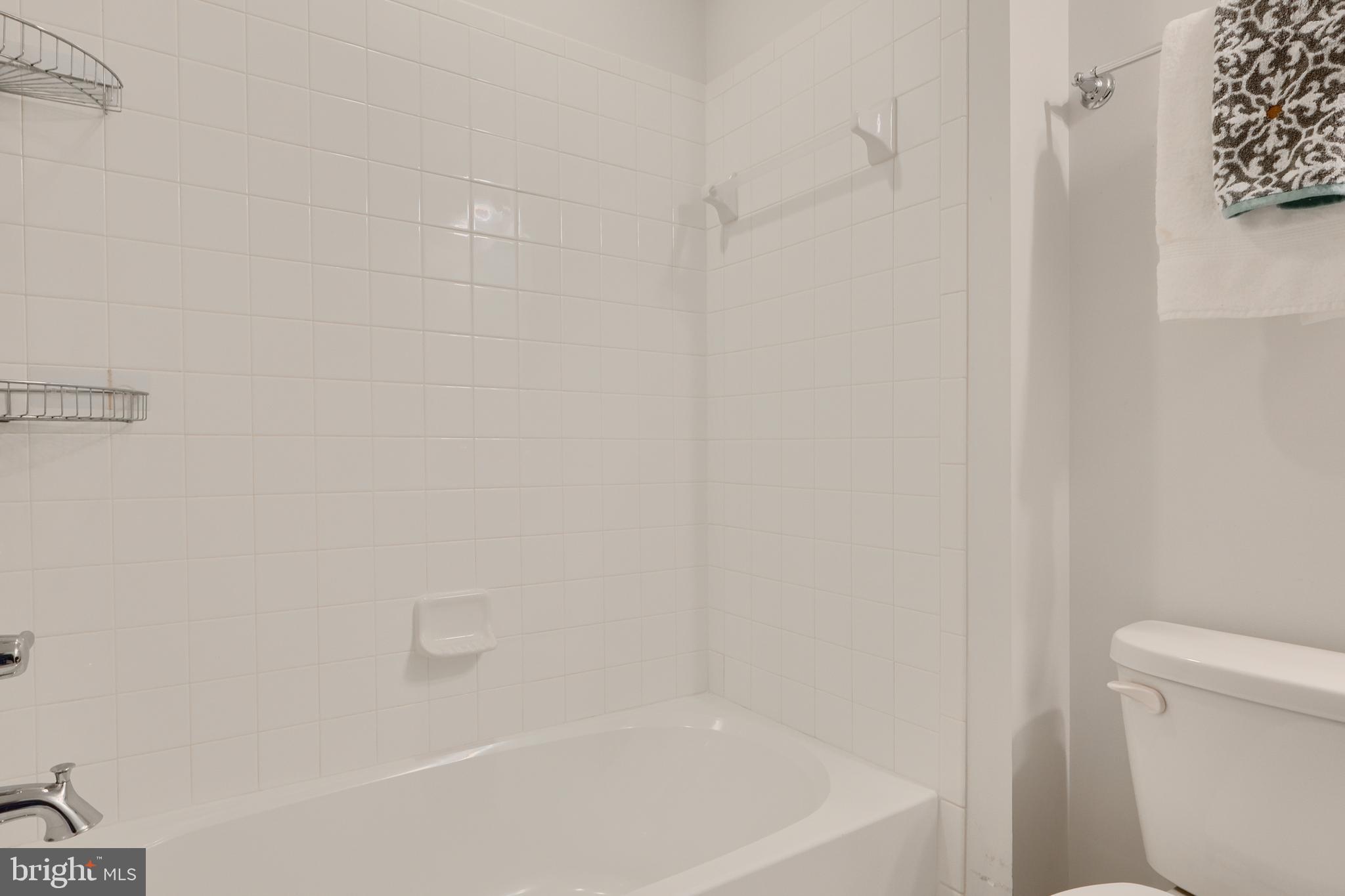 GLENMONT METROCENTRE - Residential