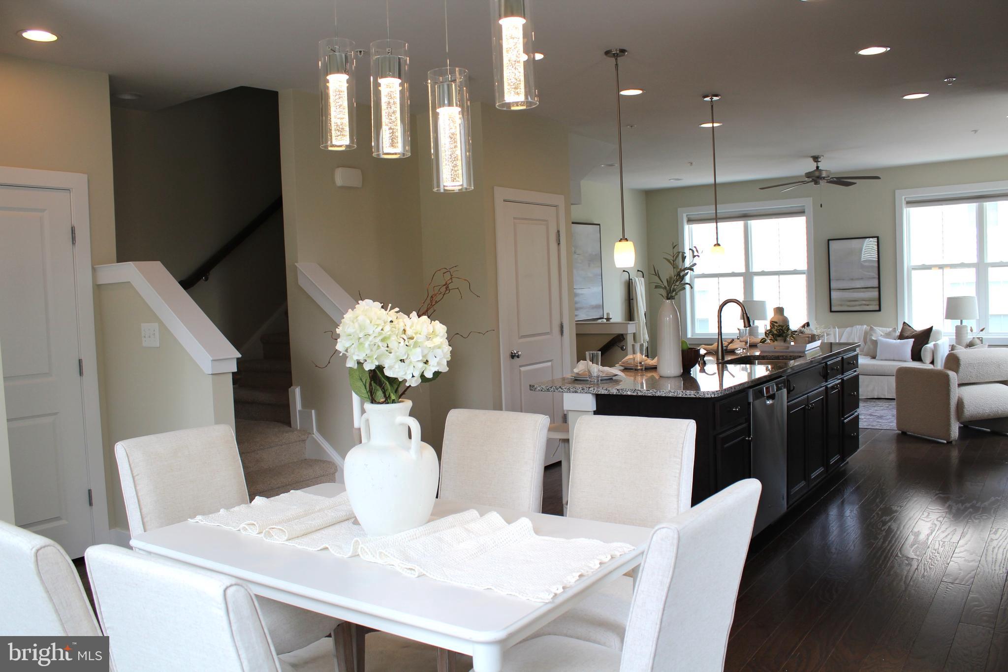 GLENMONT METROCENTRE - Residential