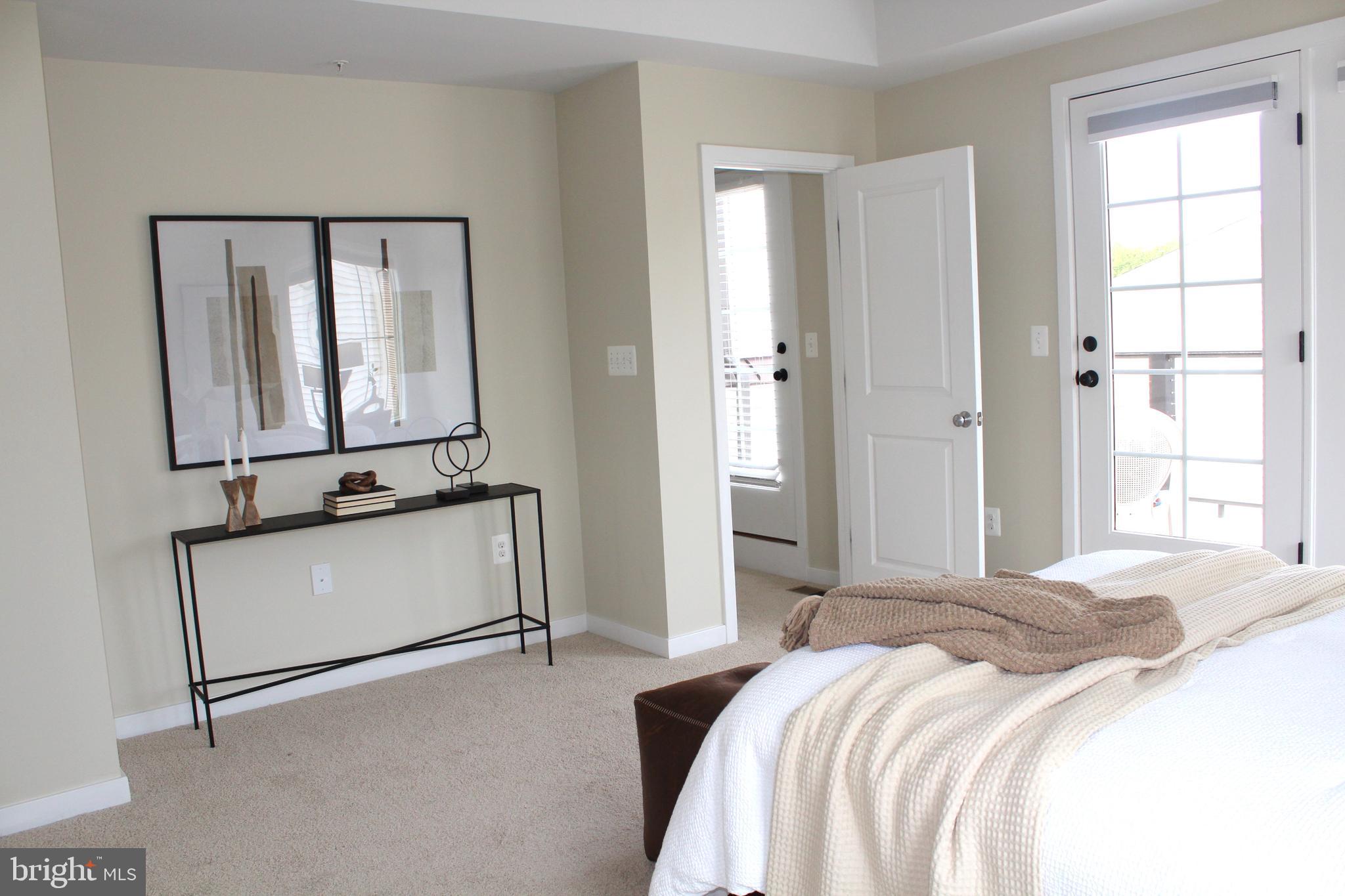 GLENMONT METROCENTRE - Residential