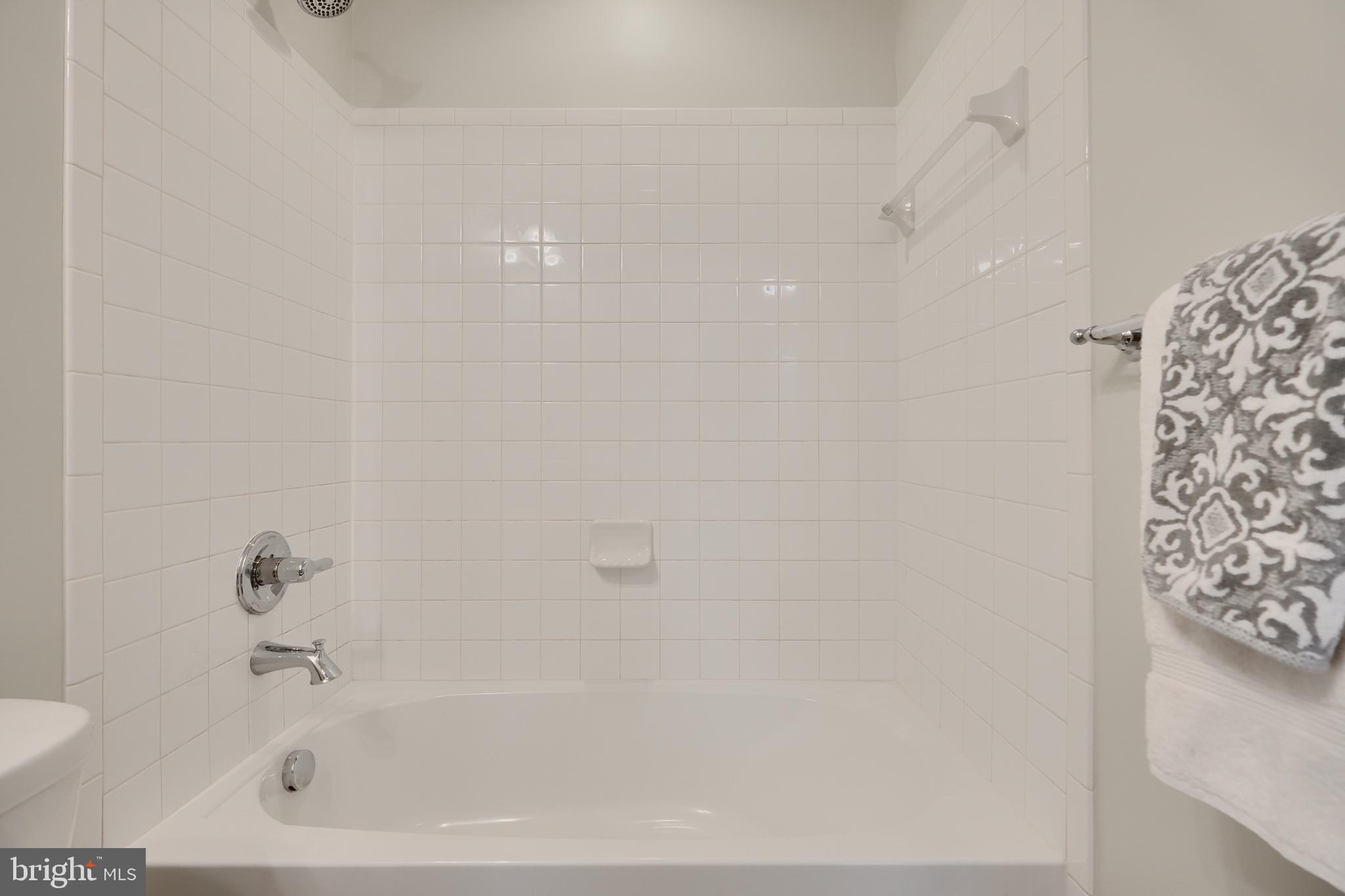 GLENMONT METROCENTRE - Residential