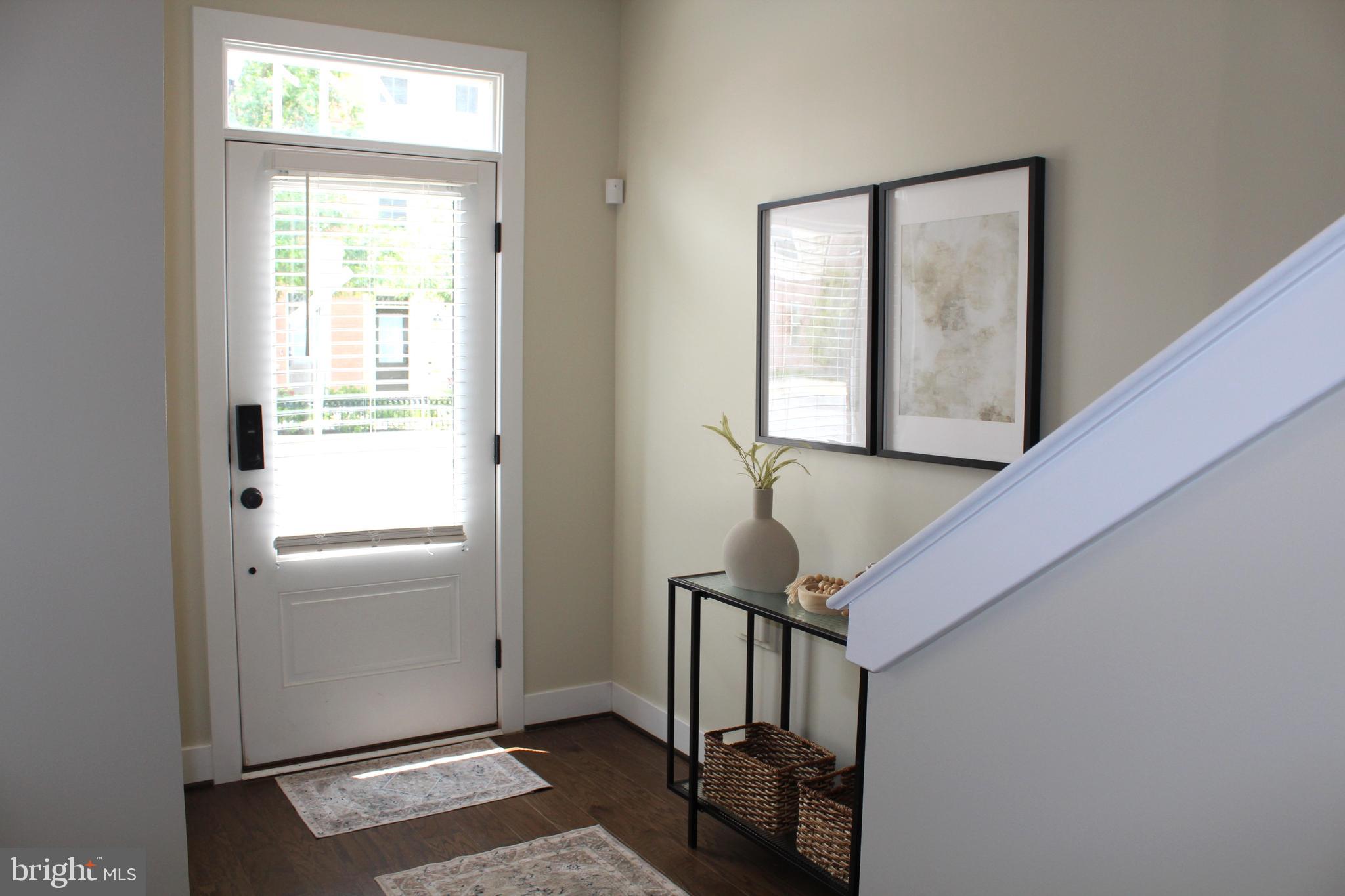 GLENMONT METROCENTRE - Residential