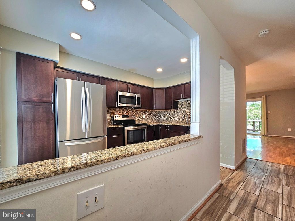 Photo of 7664 Northern Oaks Court, SPRINGFIELD, VA 22153 (MLS # VAFX2276342)