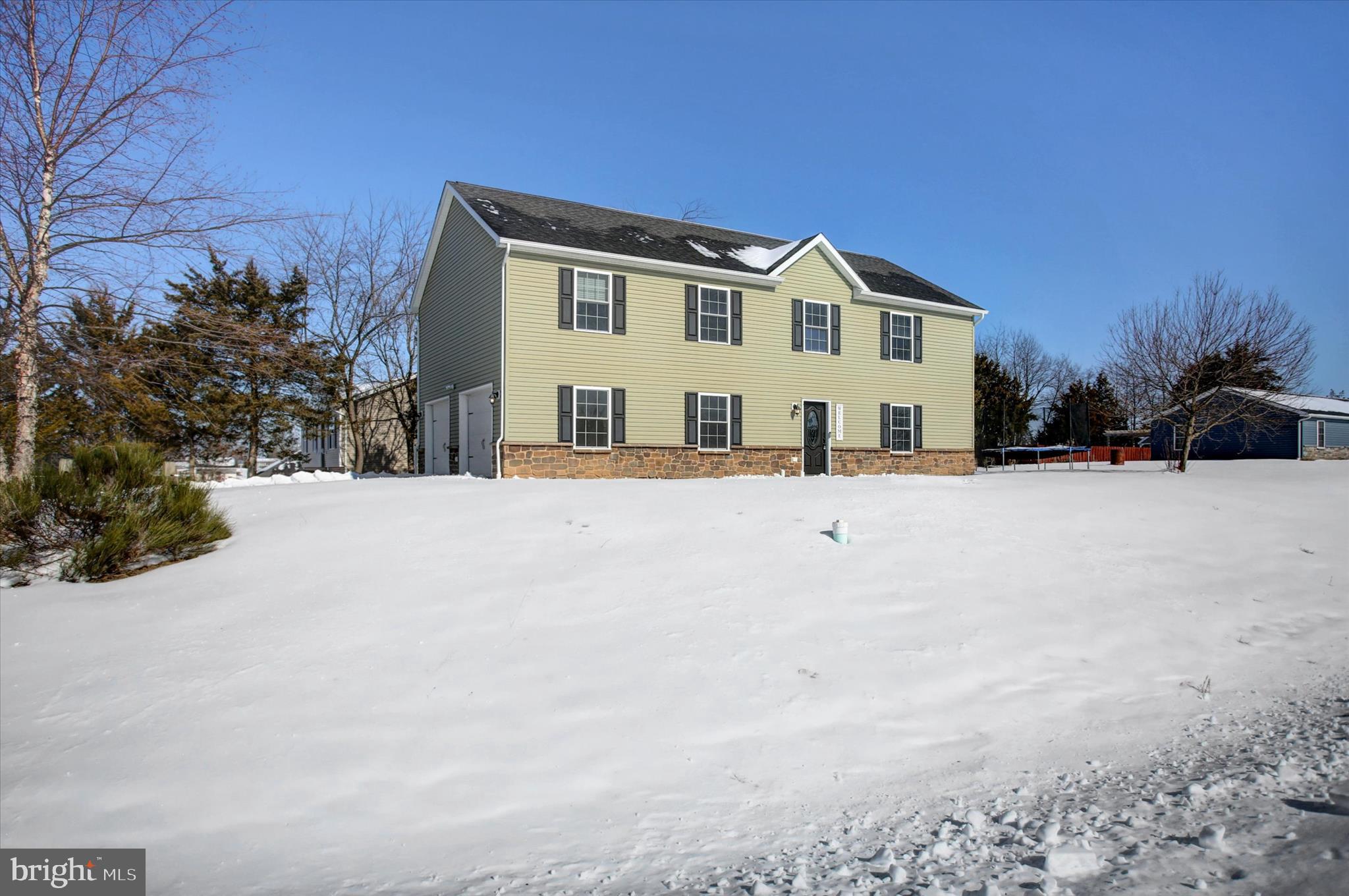 RANDOM OAKS - Residential