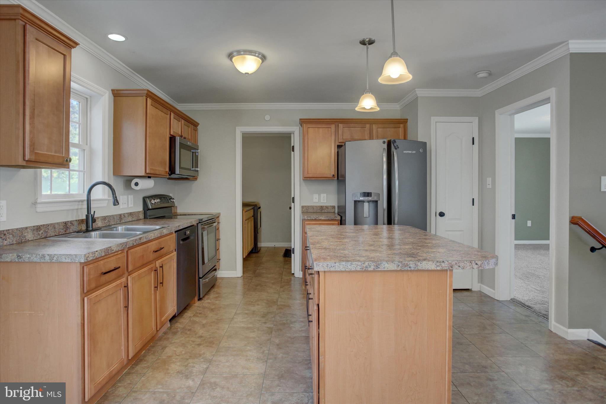 RANDOM OAKS - Residential