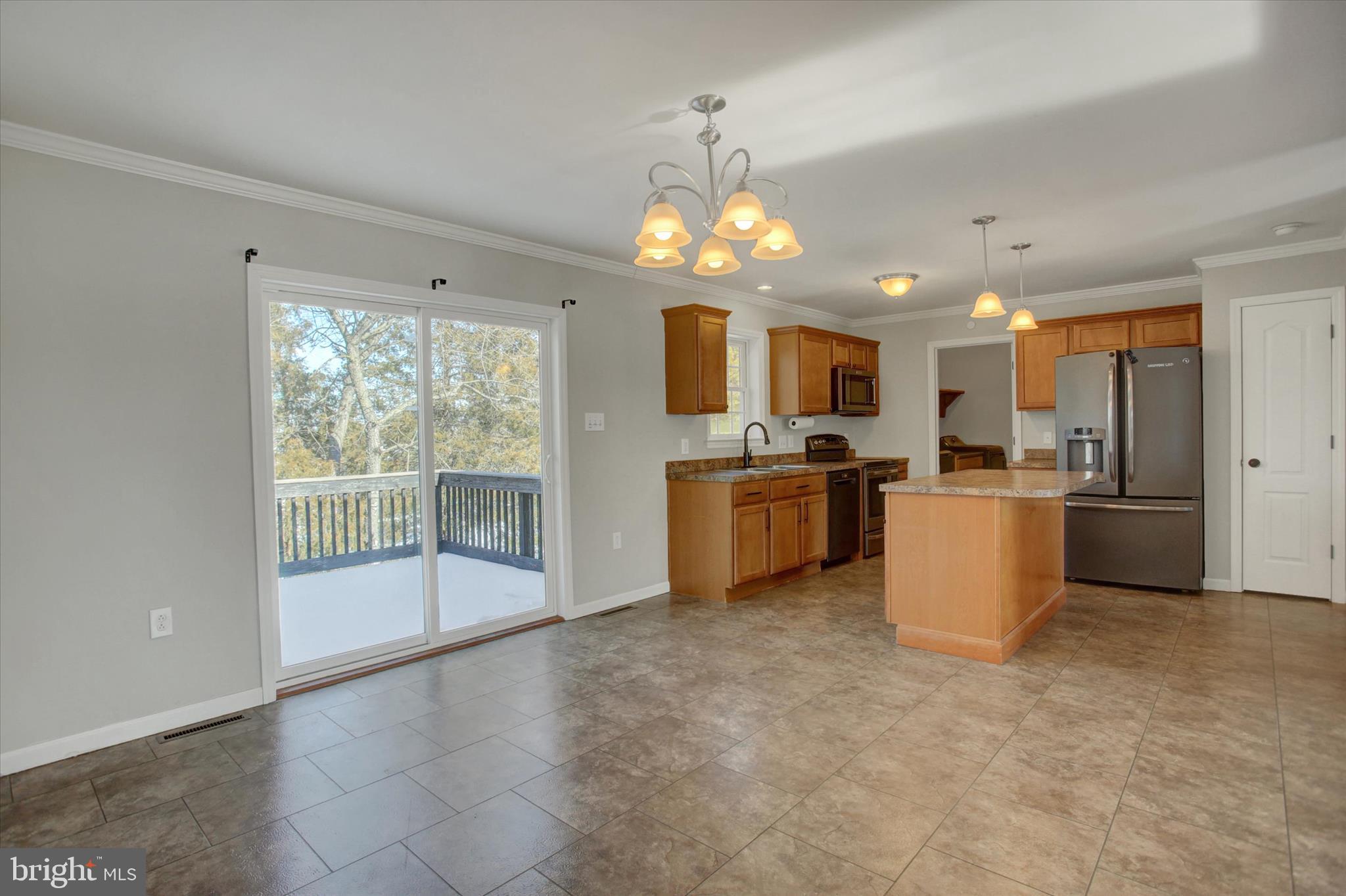 RANDOM OAKS - Residential