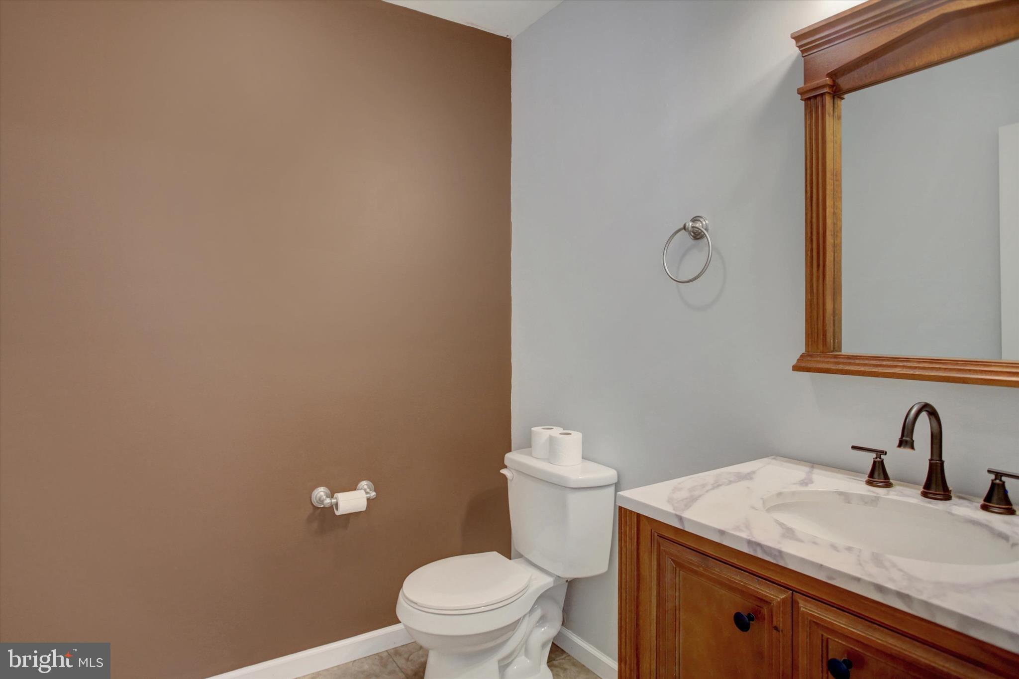 RANDOM OAKS - Residential