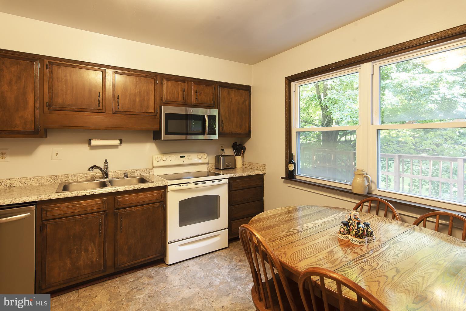 SOUTH HILL ESTATES - Residential