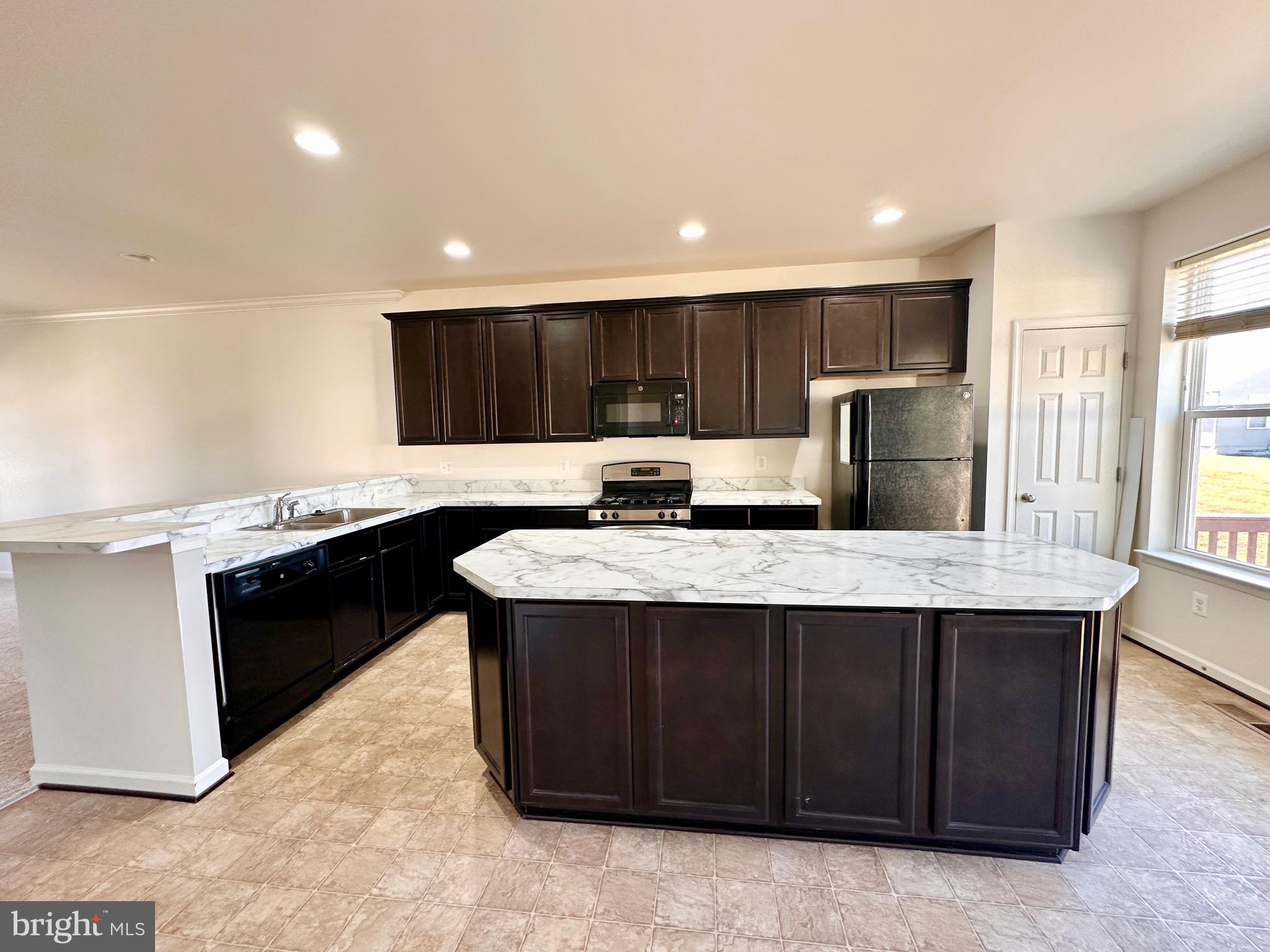 SNOWDEN BRIDGE - Residential Lease