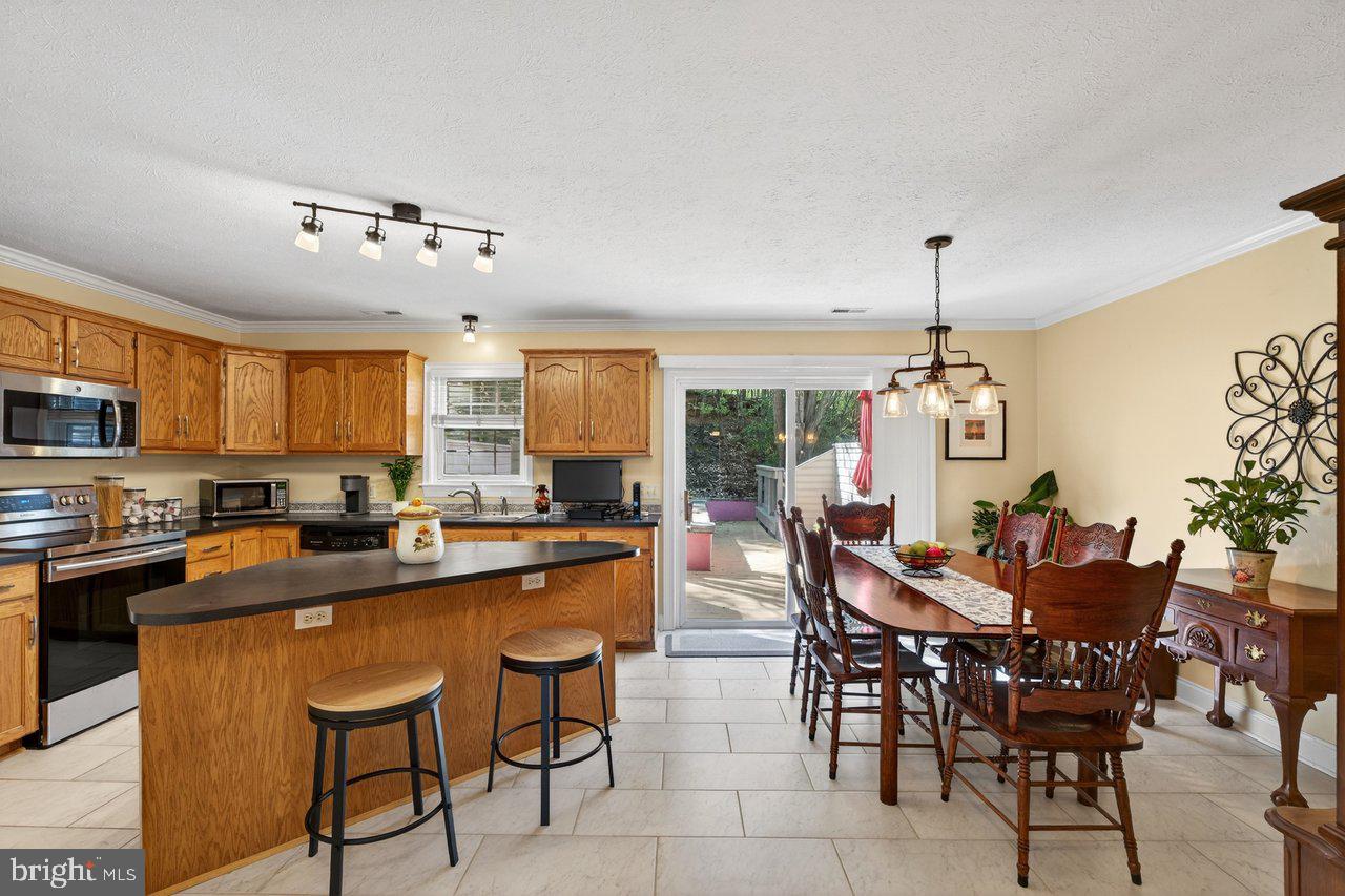 EMERALD DRIVE ESTATES - Residential