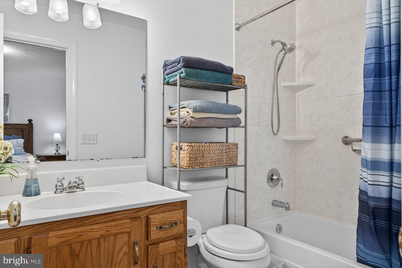 EMERALD DRIVE ESTATES - Residential