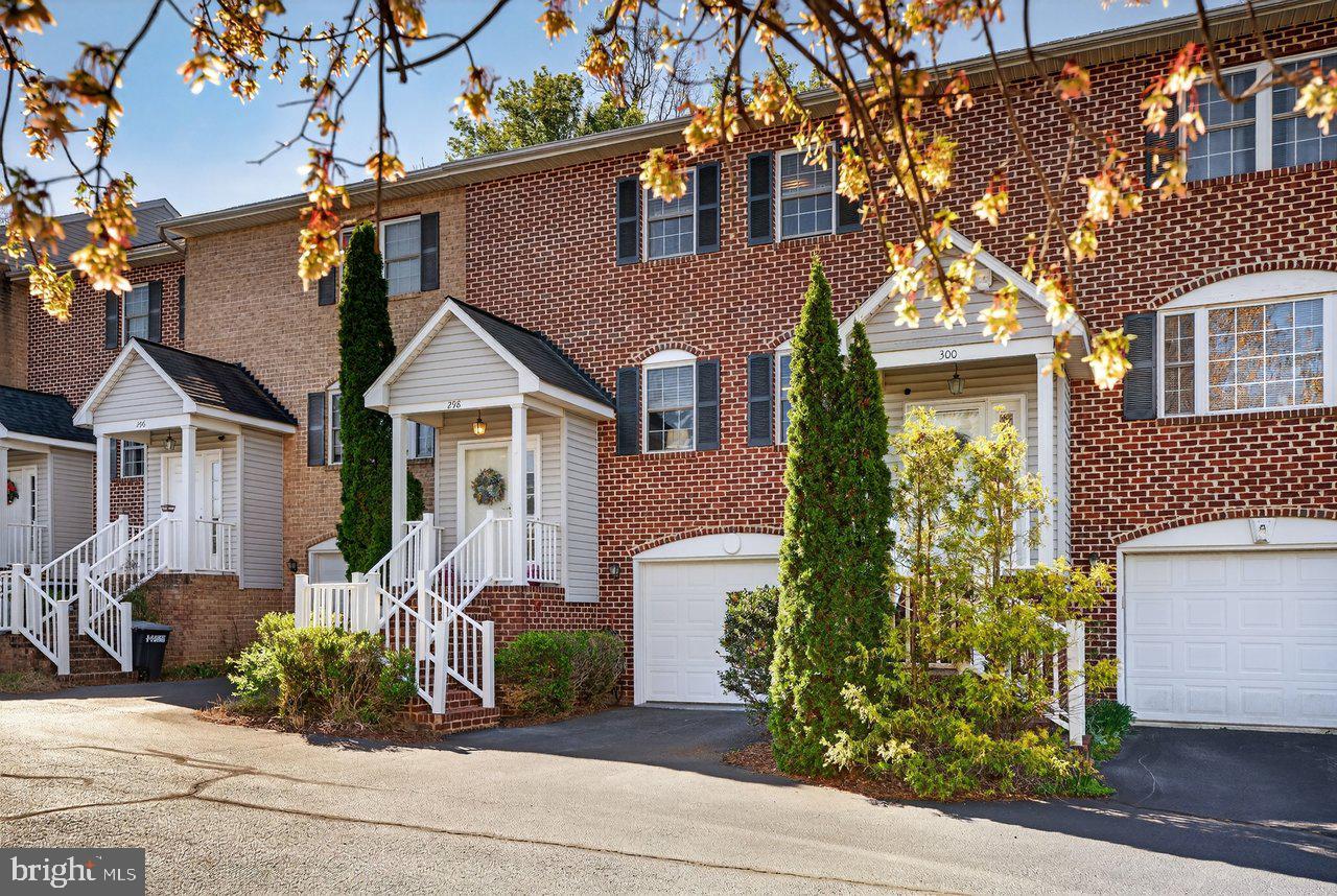 EMERALD DRIVE ESTATES - Residential