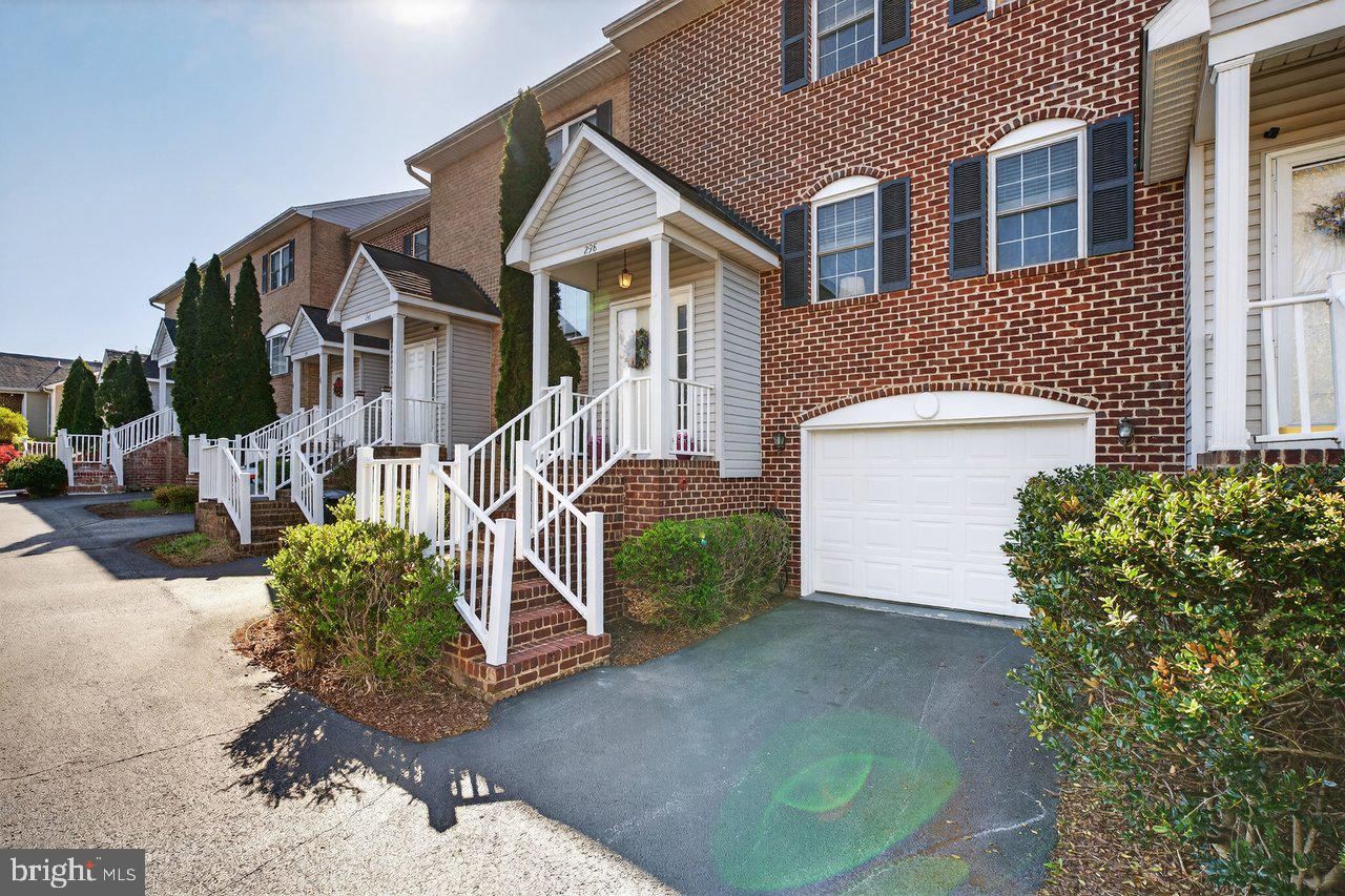 EMERALD DRIVE ESTATES - Residential