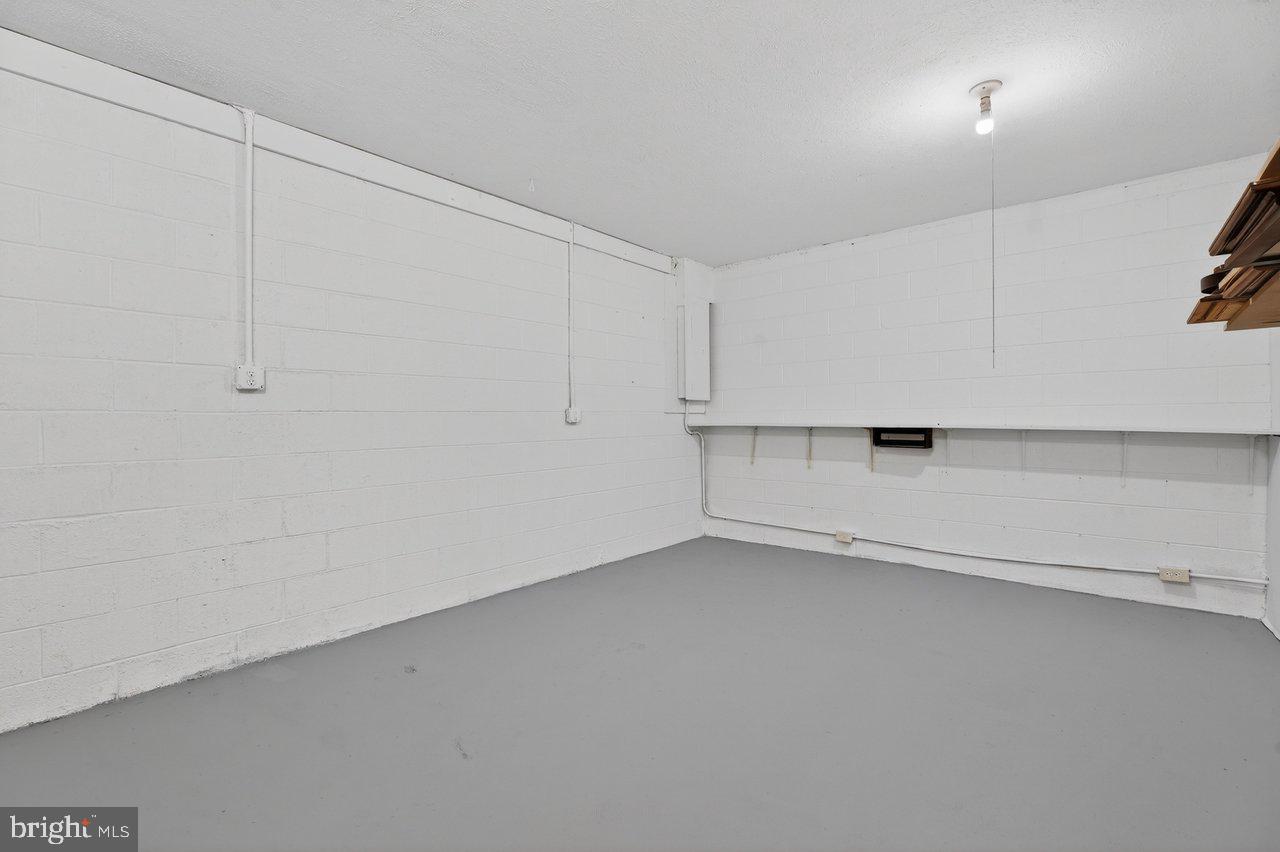 EMERALD DRIVE ESTATES - Residential