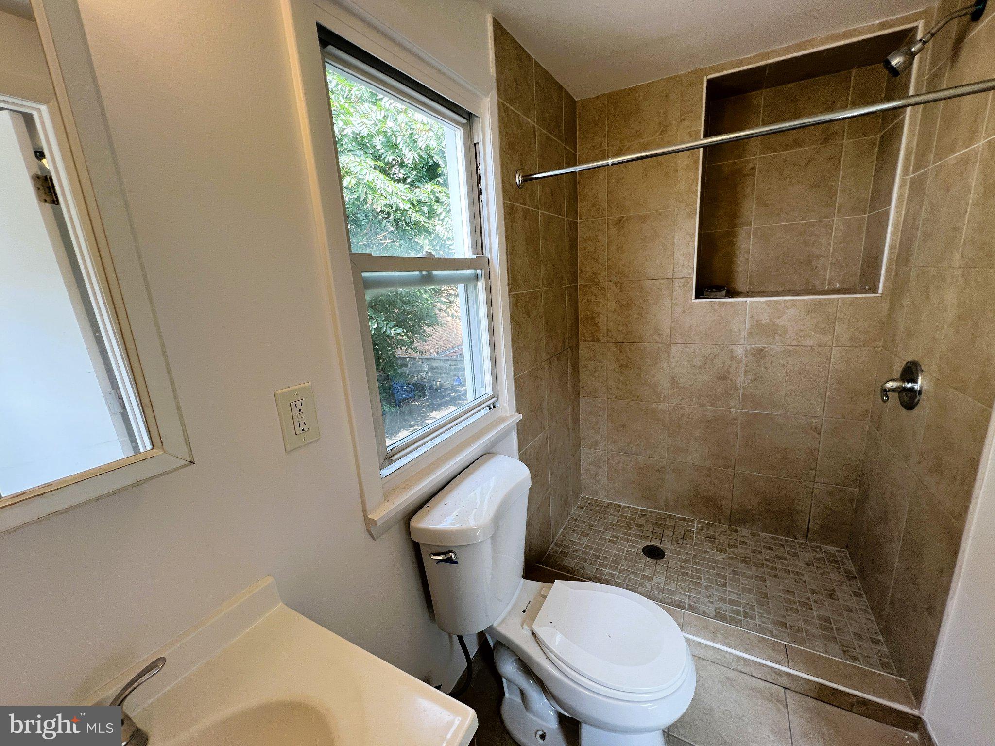 1204 W 36TH STREET