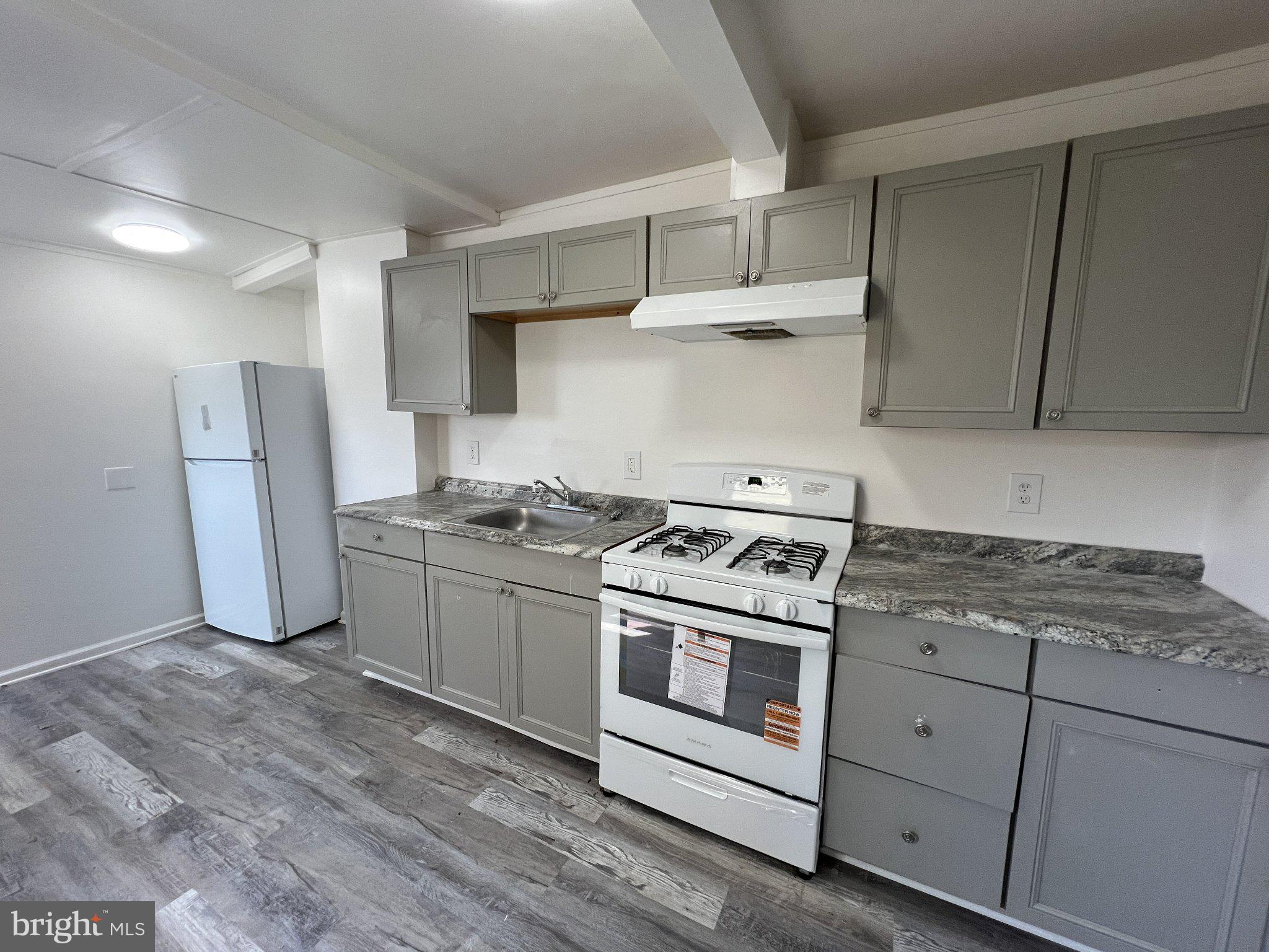 1204 W 36TH STREET
