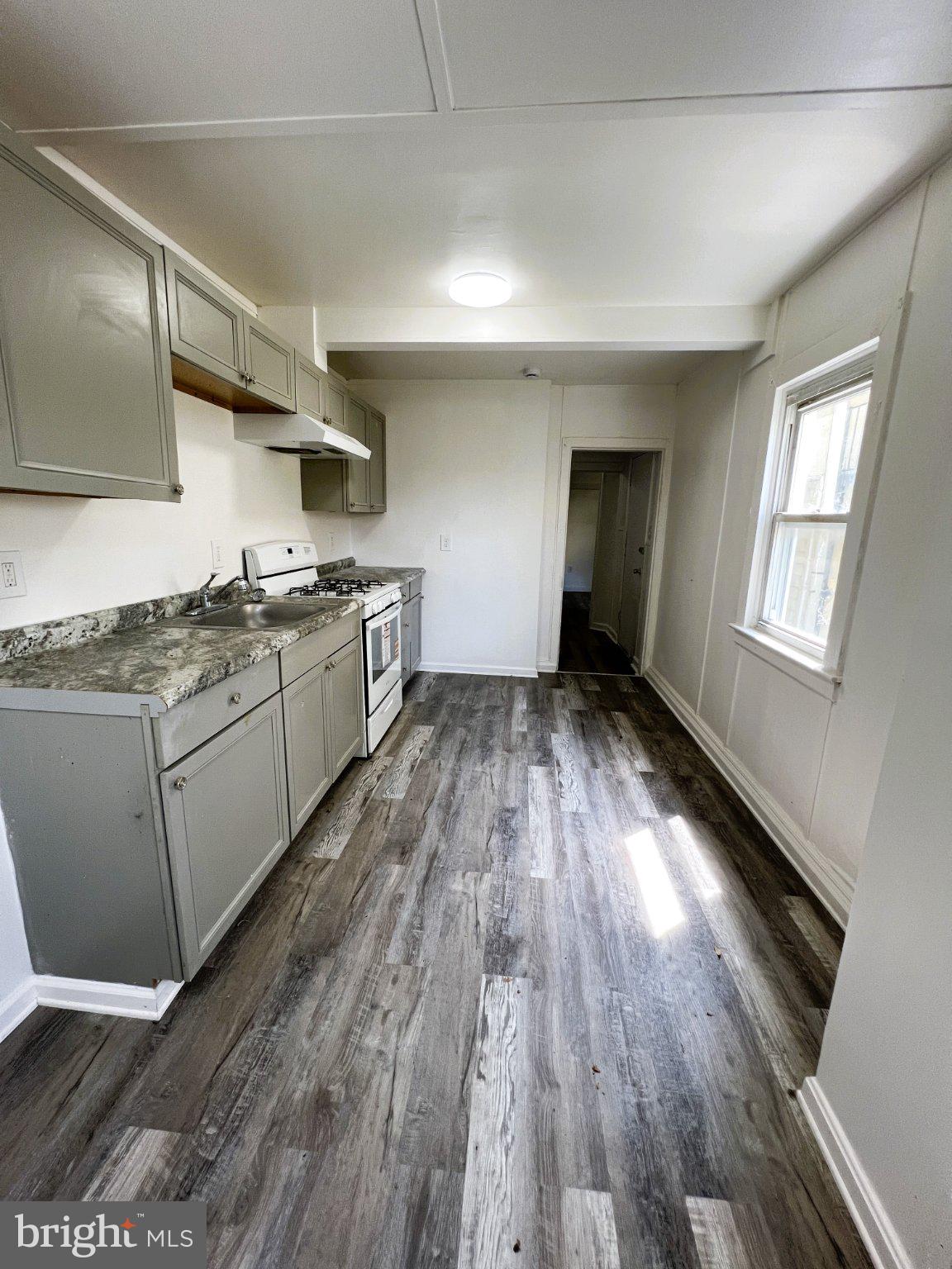 1204 W 36TH STREET