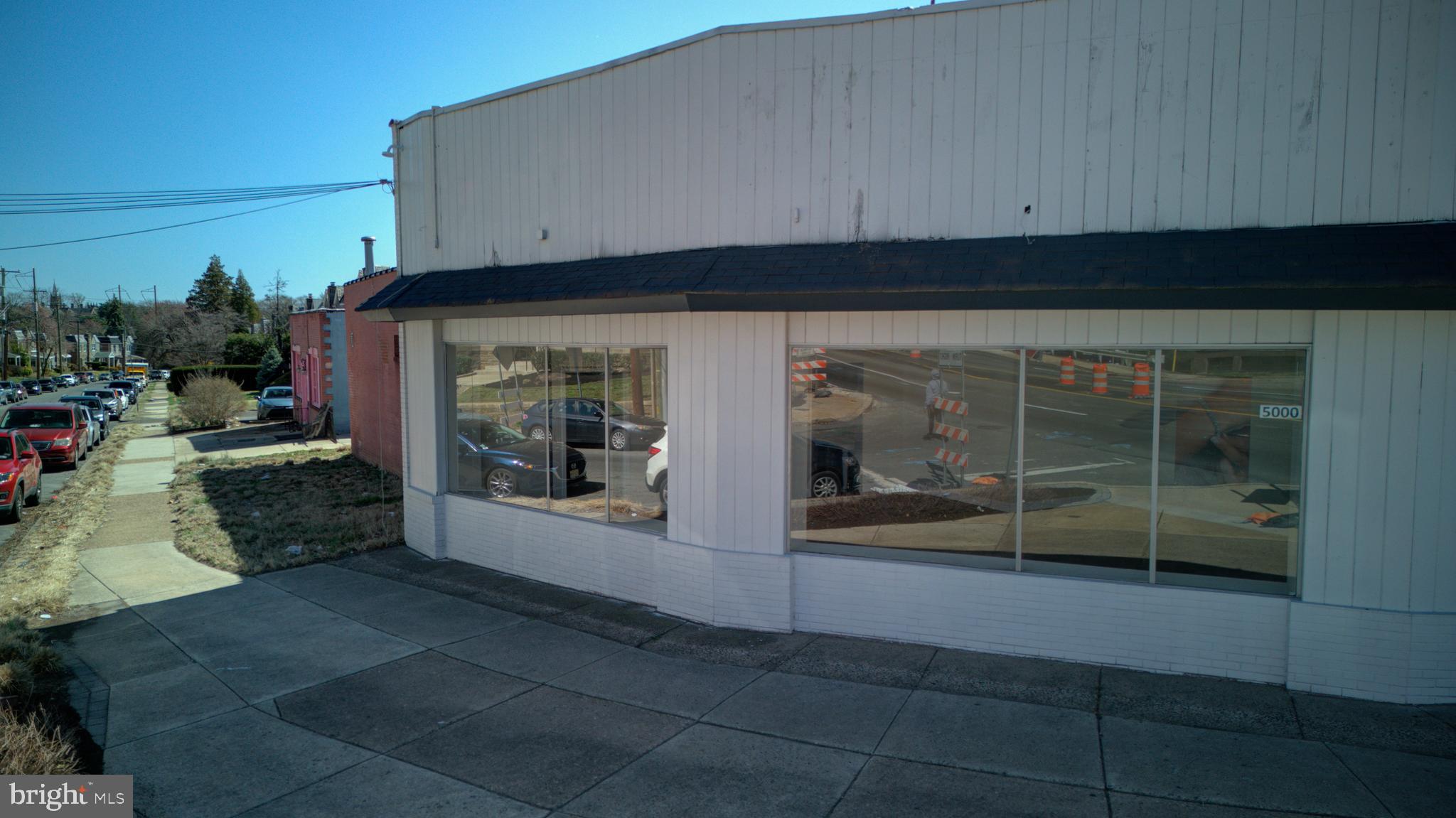 WYNNEFIELD - Commercial Sale
