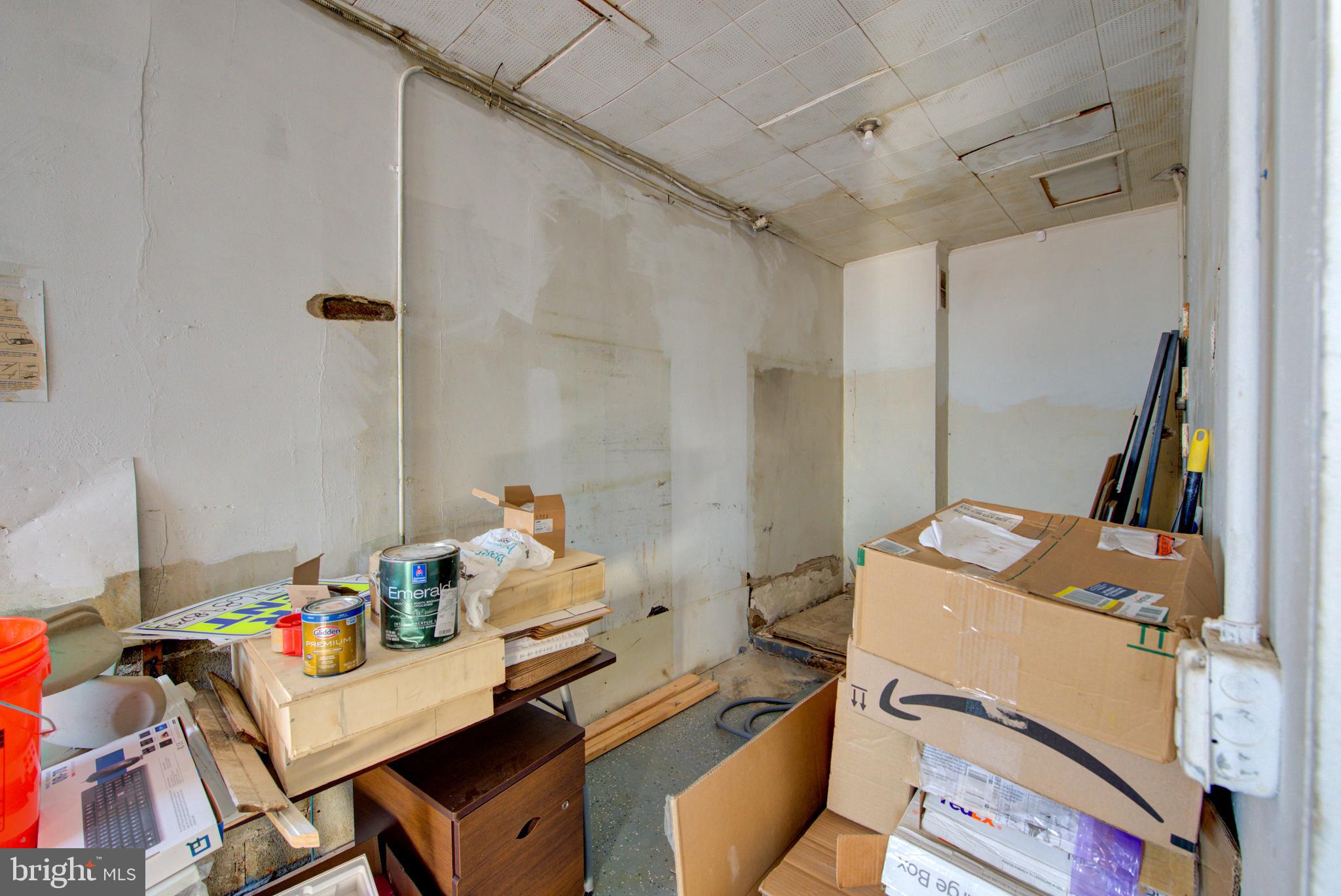 WYNNEFIELD - Commercial Sale