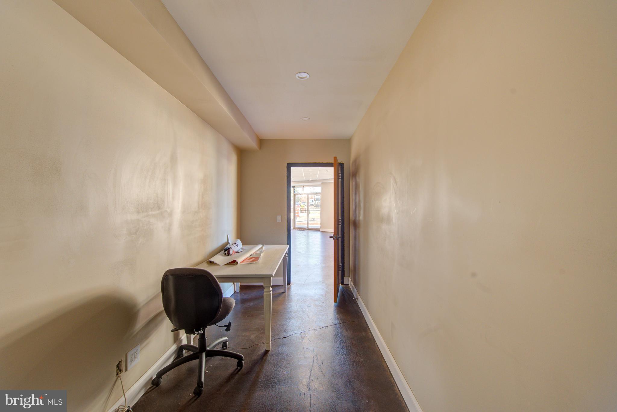 WYNNEFIELD - Commercial Sale