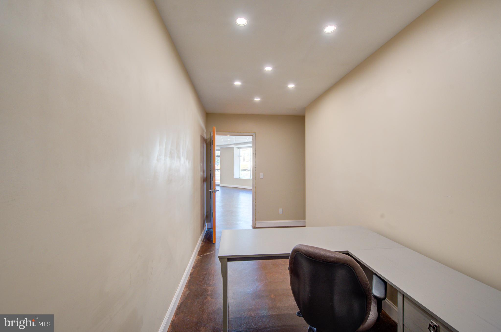 WYNNEFIELD - Commercial Sale