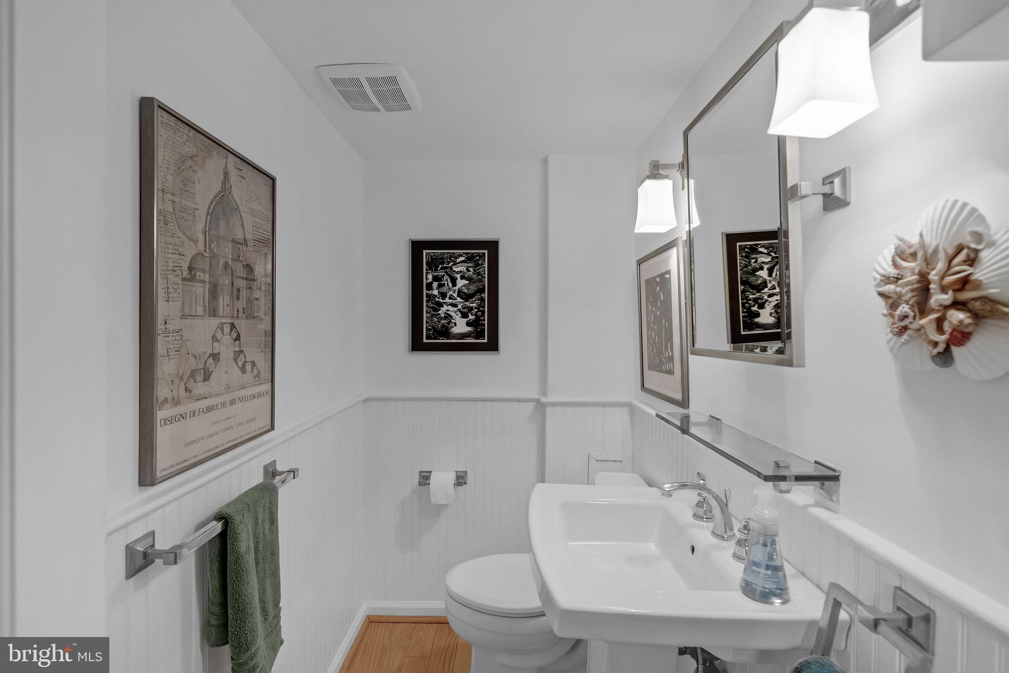 EAST FALLS - Residential