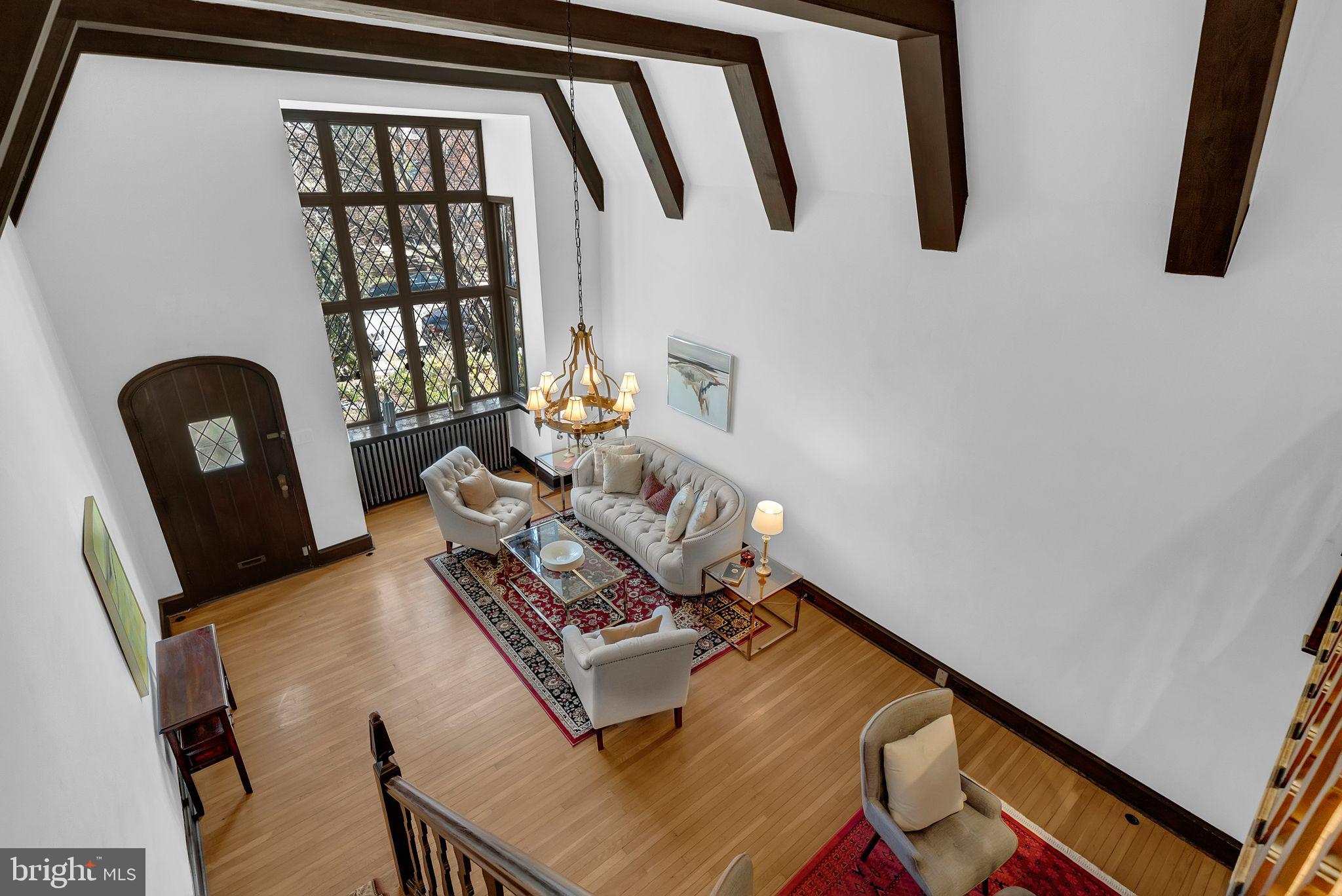 EAST FALLS - Residential