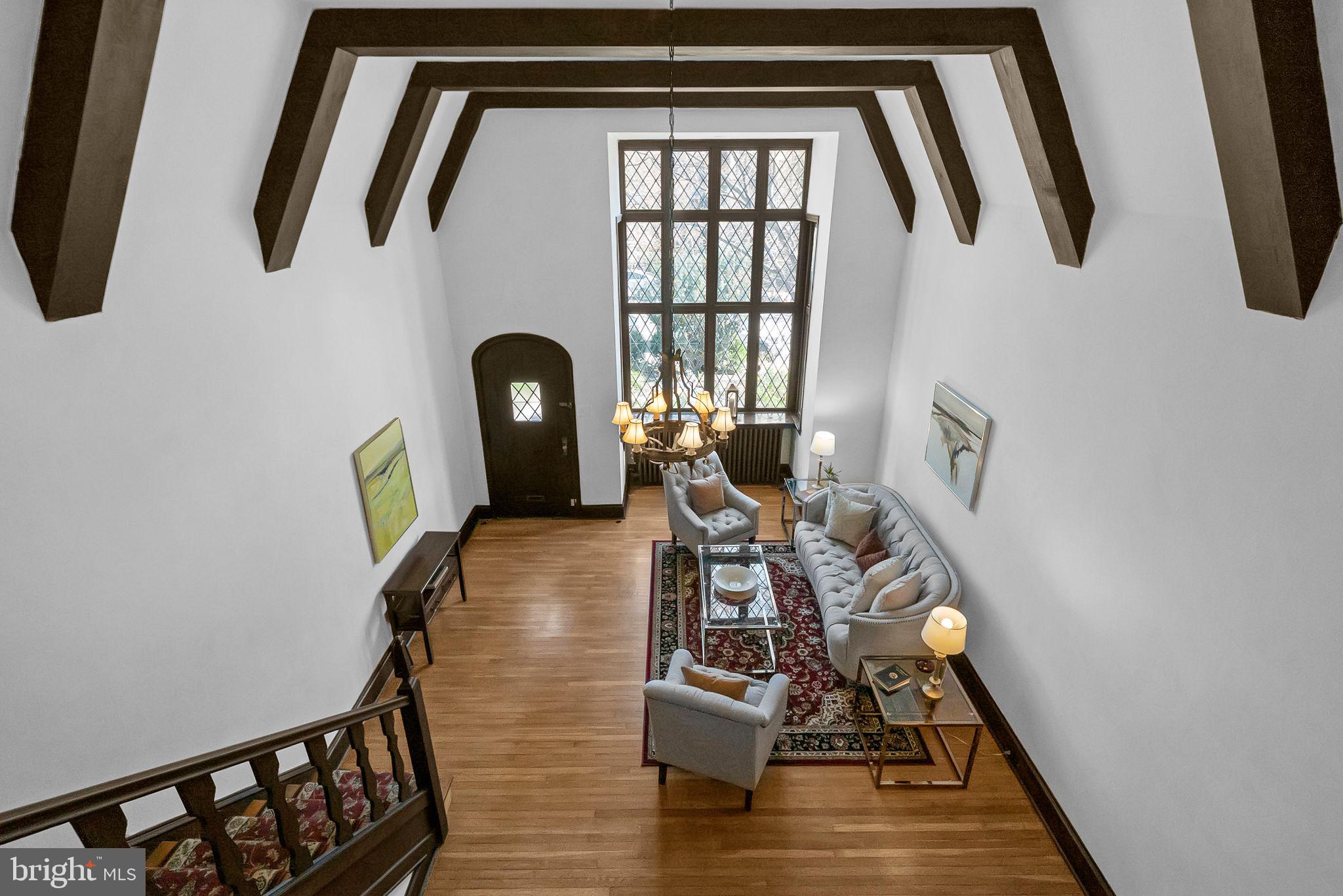 EAST FALLS - Residential