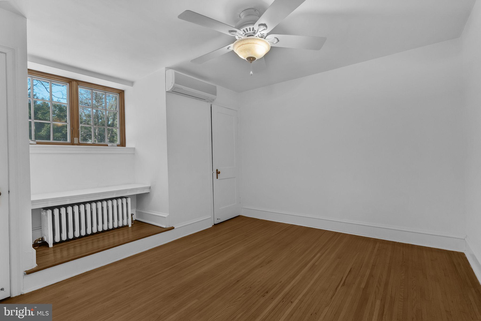 EAST FALLS - Residential