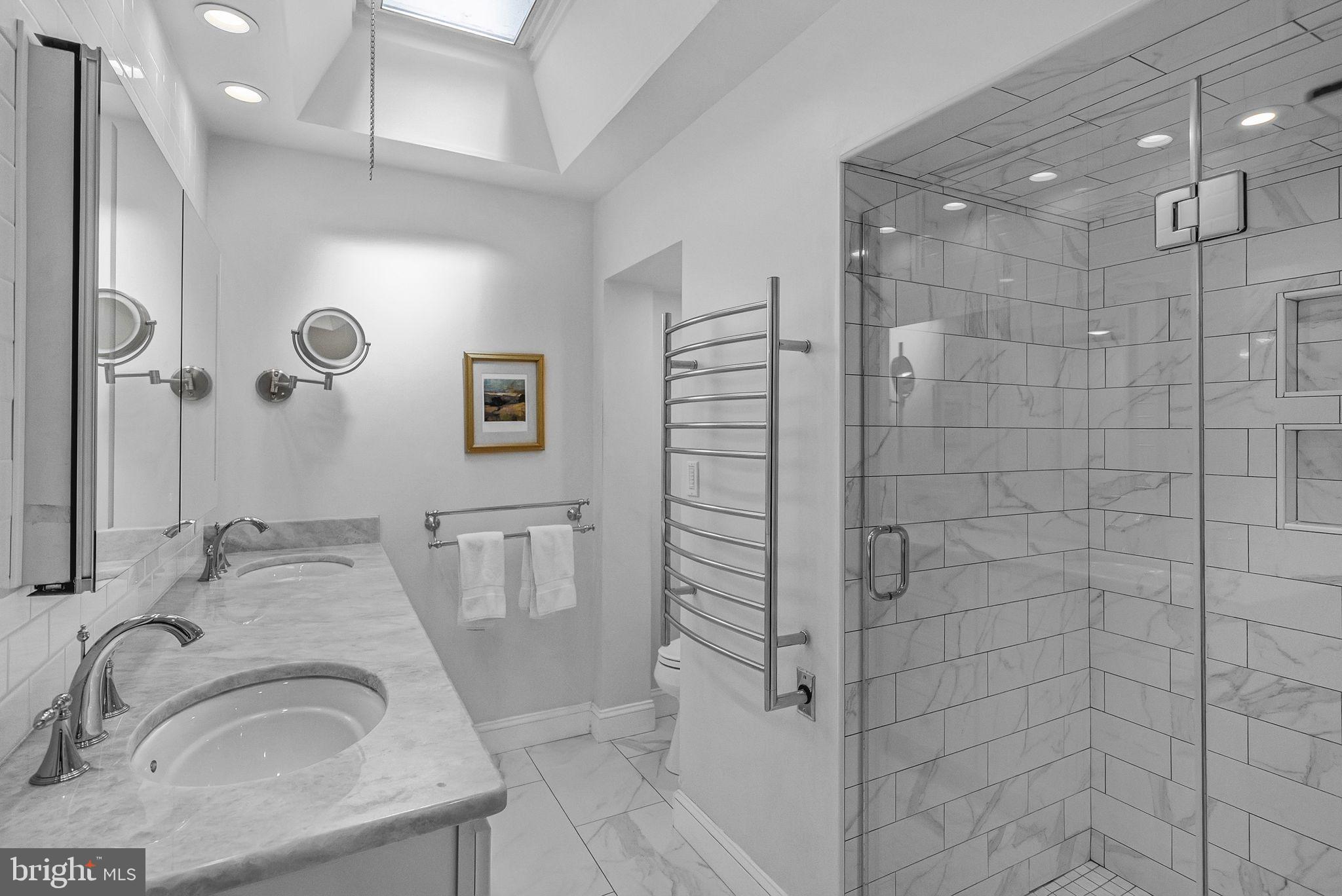 EAST FALLS - Residential