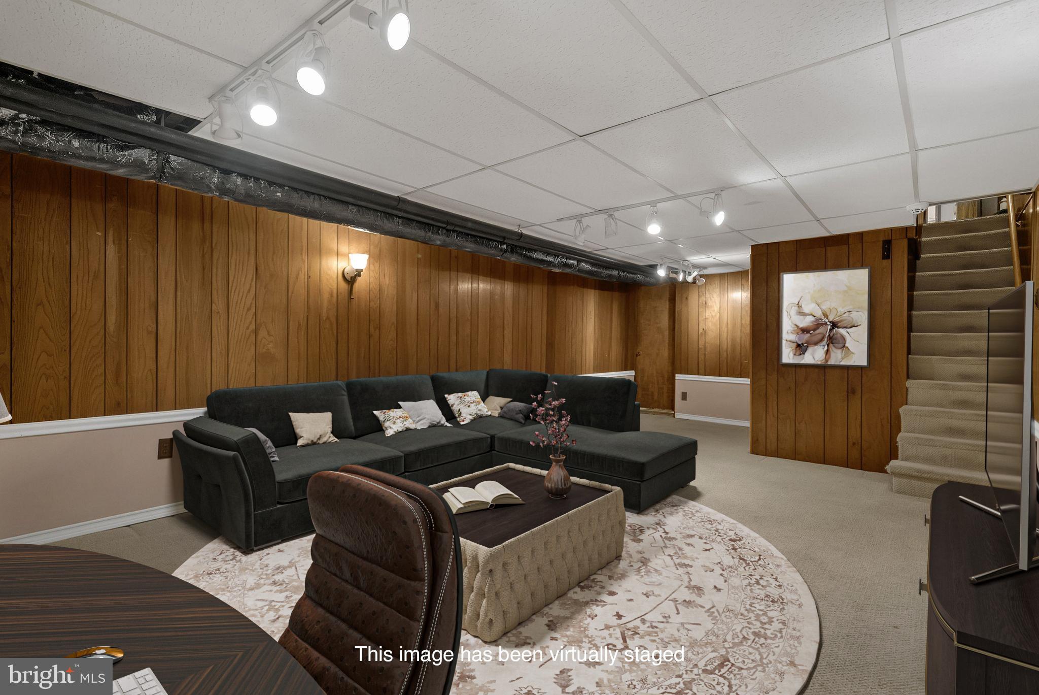 EAST FALLS - Residential