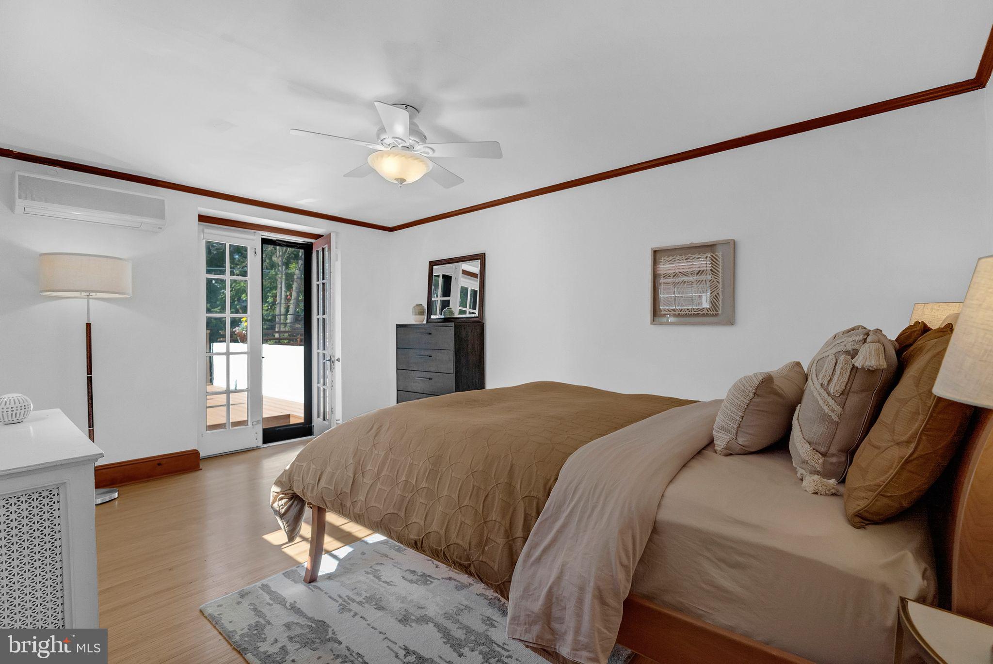 EAST FALLS - Residential