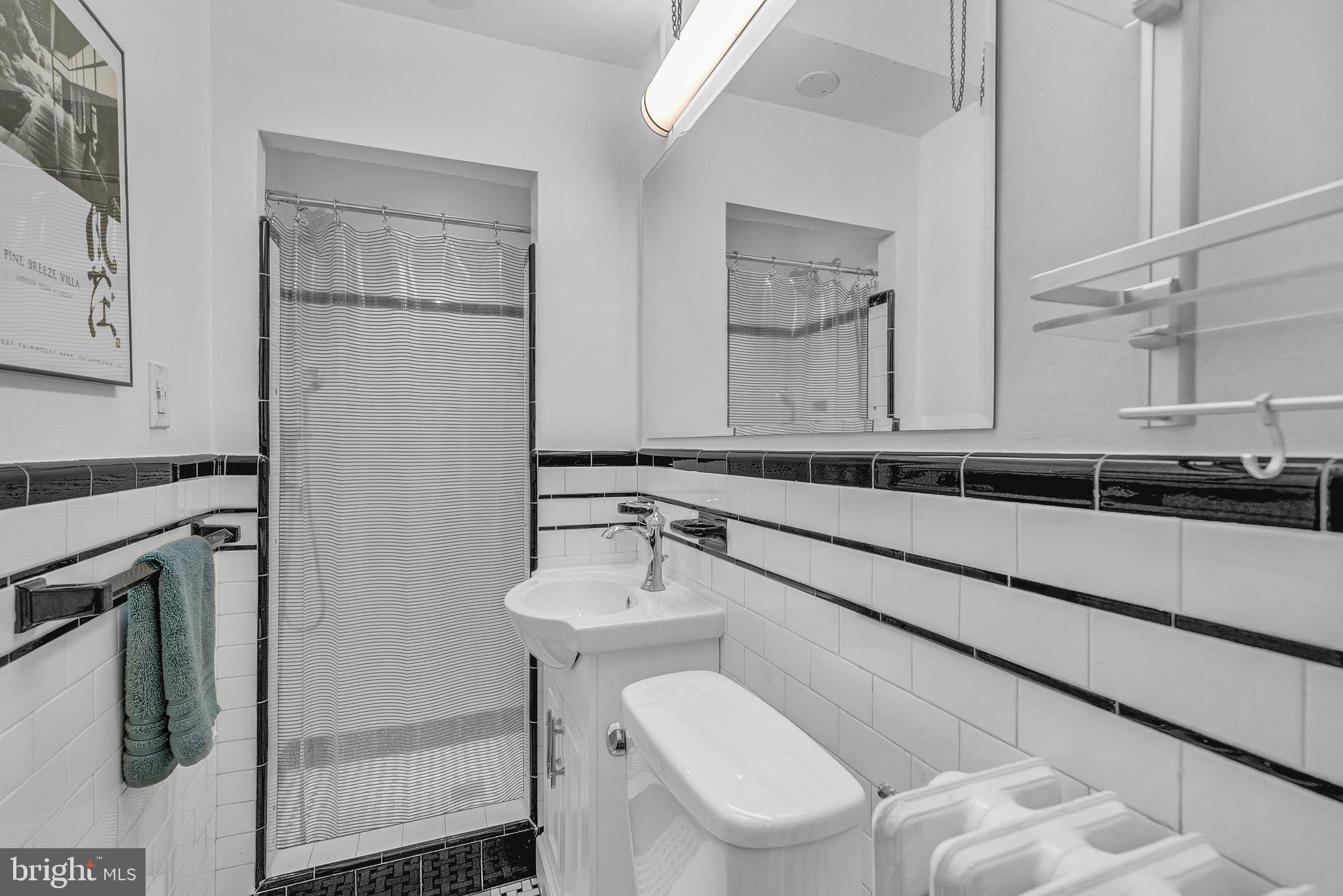 EAST FALLS - Residential