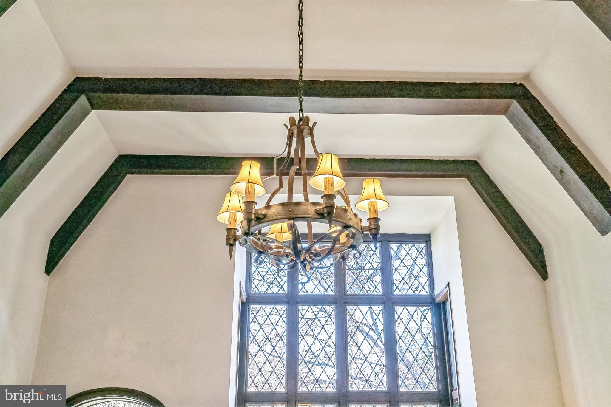 EAST FALLS - Residential